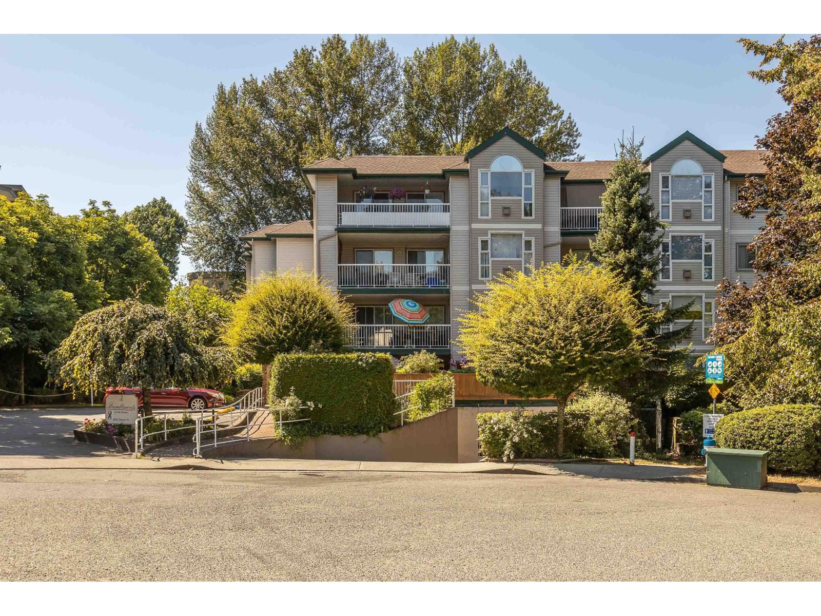 408 2963 Nelson Place, Abbotsford, British Columbia  V2S 7L6 - Photo 2 - R3089949