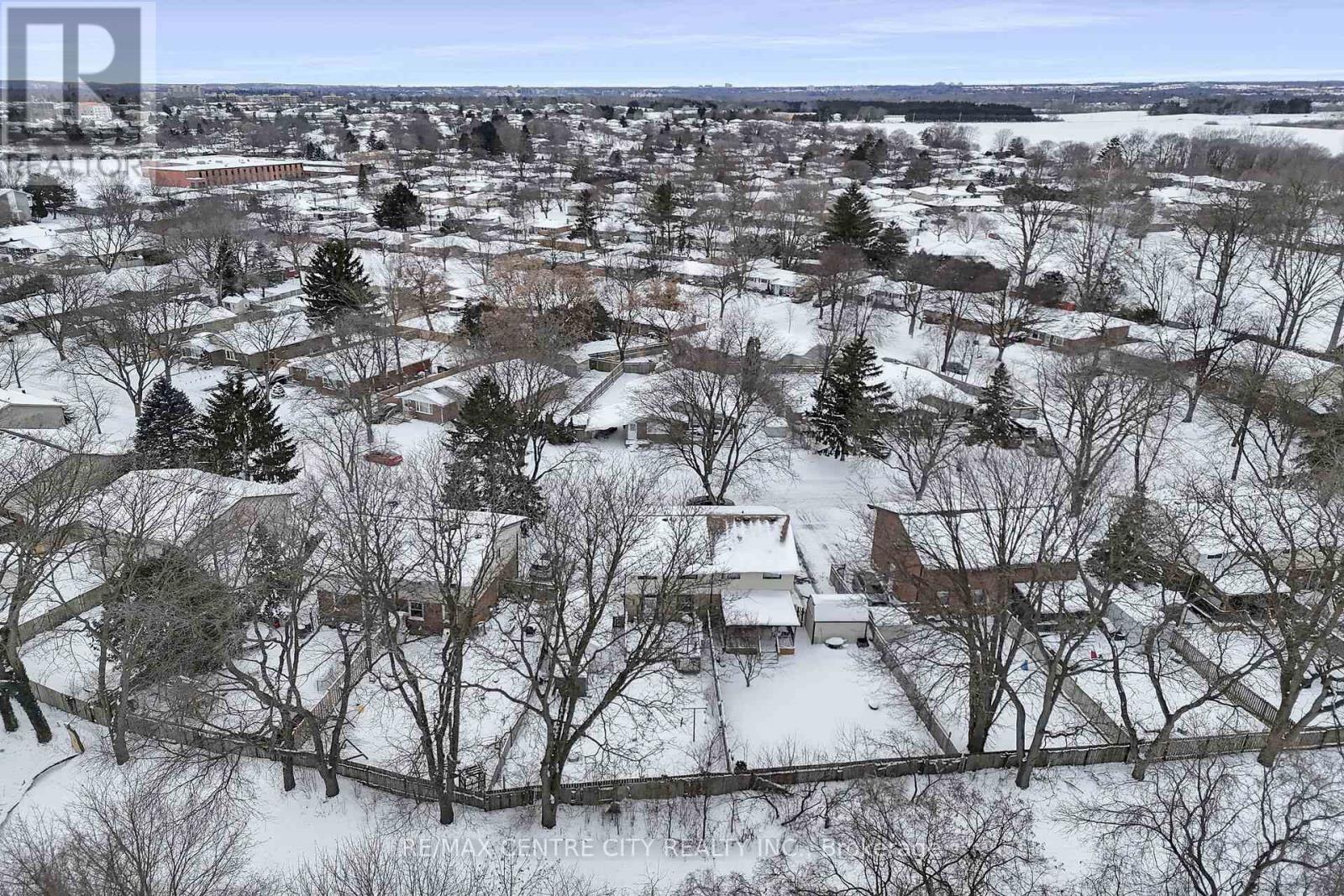 55 Mohegan Crescent, London East, Ontario  N5V 2X7 - Photo 32 - X12794758