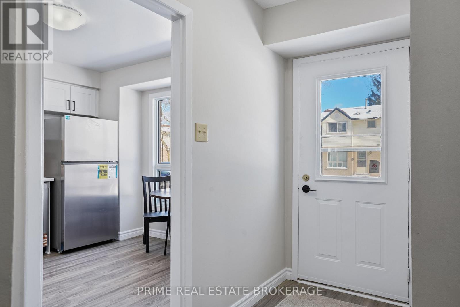 19 - 126 Belmont Drive, London South, Ontario  N6J 4W1 - Photo 2 - X12794796