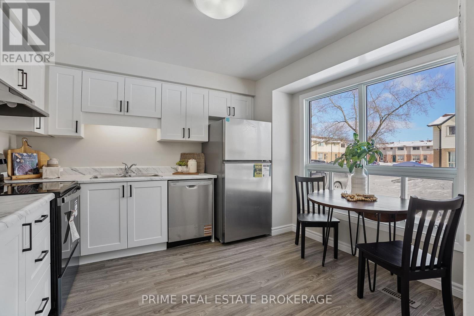 19 - 126 Belmont Drive, London South, Ontario  N6J 4W1 - Photo 3 - X12794796