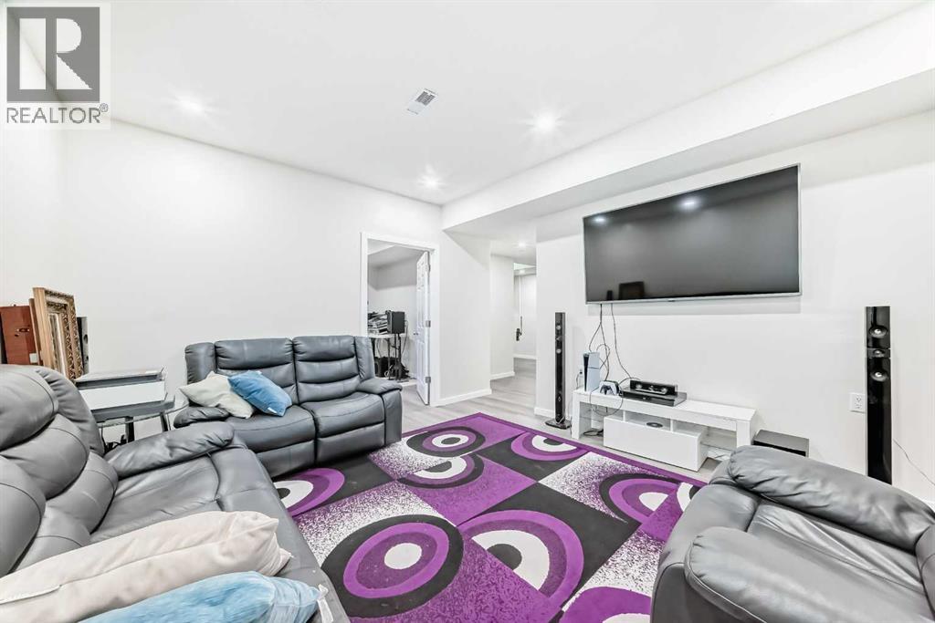 199 Kinniburgh Road, Chestermere, Alberta  T1X 0T8 - Photo 34 - A2284977