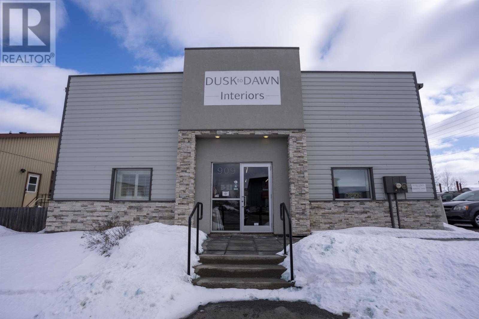 909 Alloy Dr, Thunder Bay, Ontario  P7B 5Z8 - Photo 1 - TB2600240