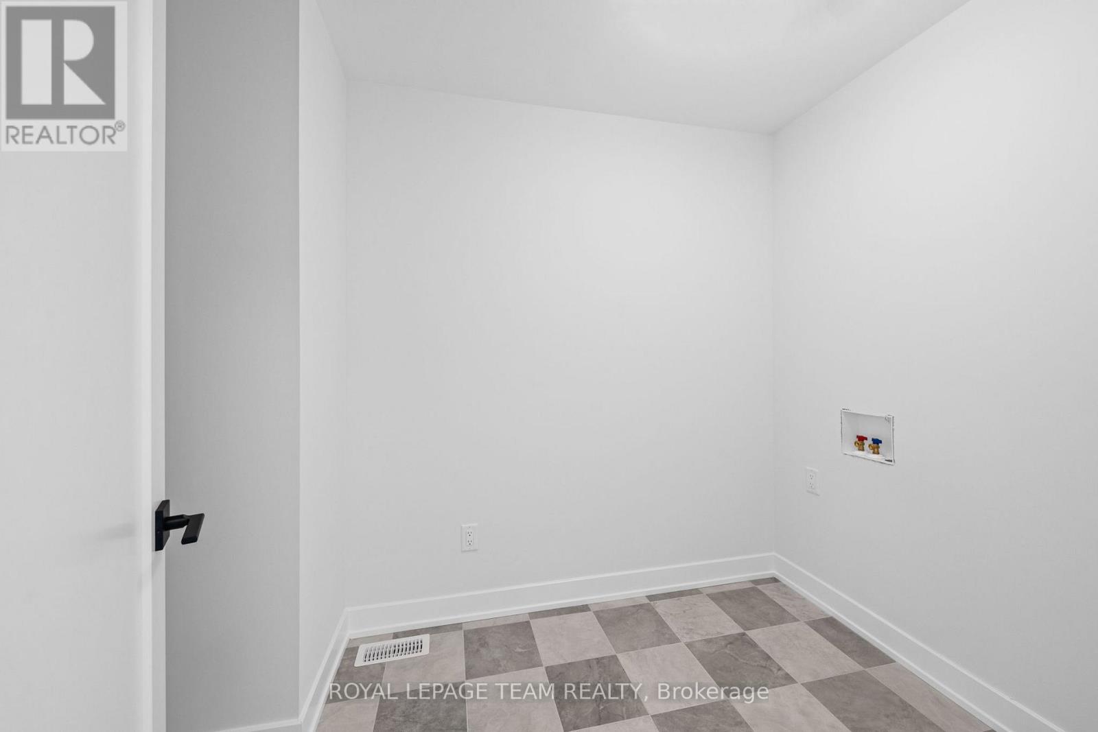 1020 Moore Street, Brockville, Ontario  K6V 0H2 - Photo 37 - X12794768