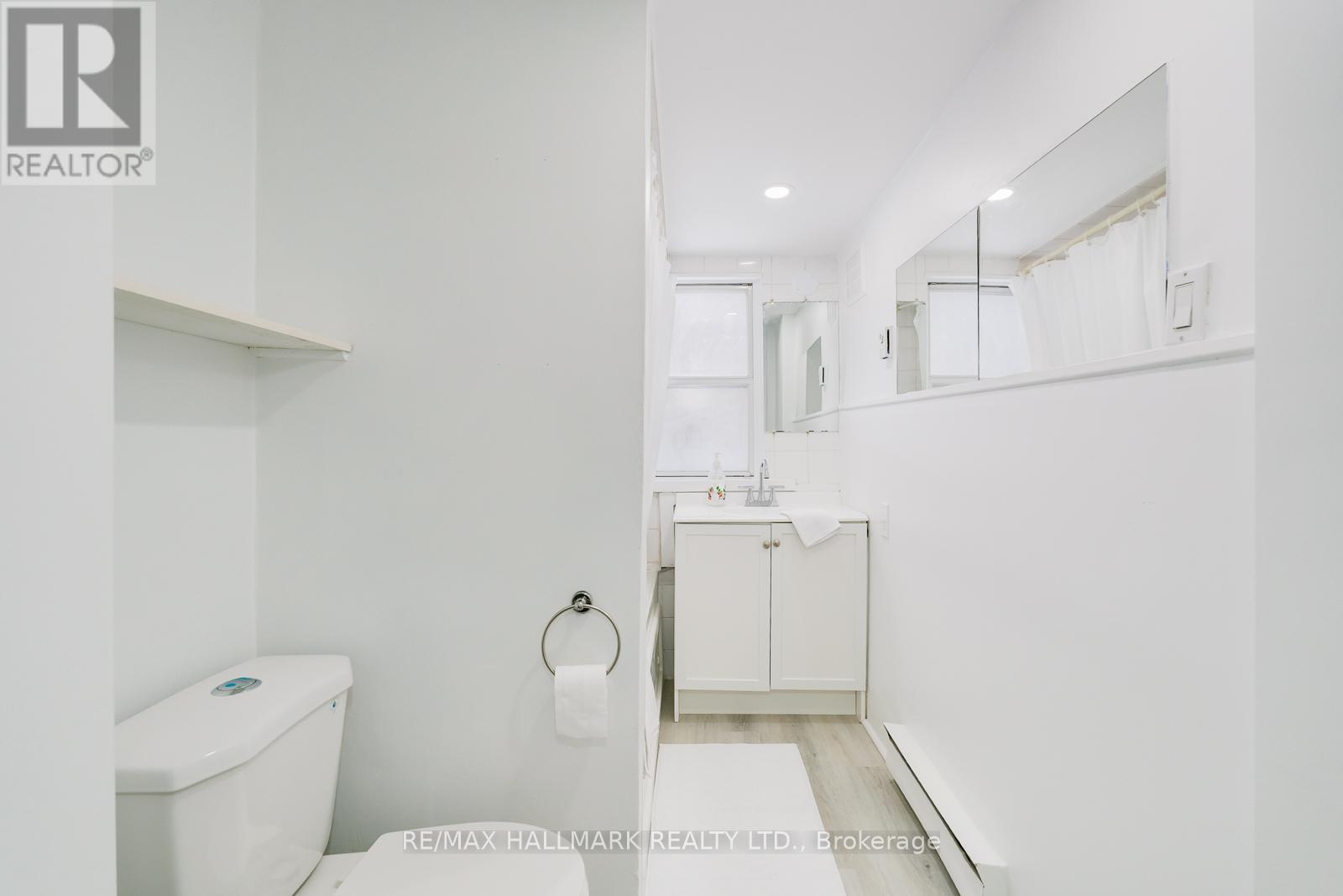 106 Willow Avenue, Toronto, Ontario  M4E 3K3 - Photo 28 - E12676532