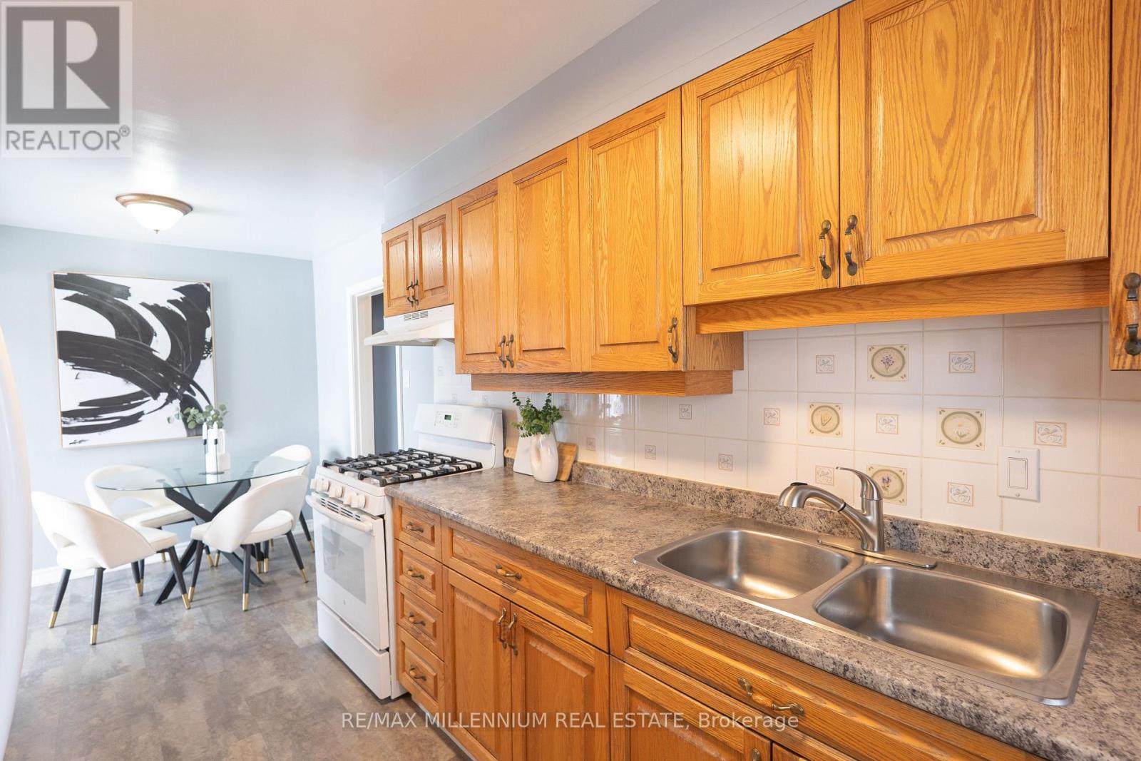 50 Stevens Crescent, Halton Hills, Ontario  L7G 1B6 - Photo 13 - W12793322