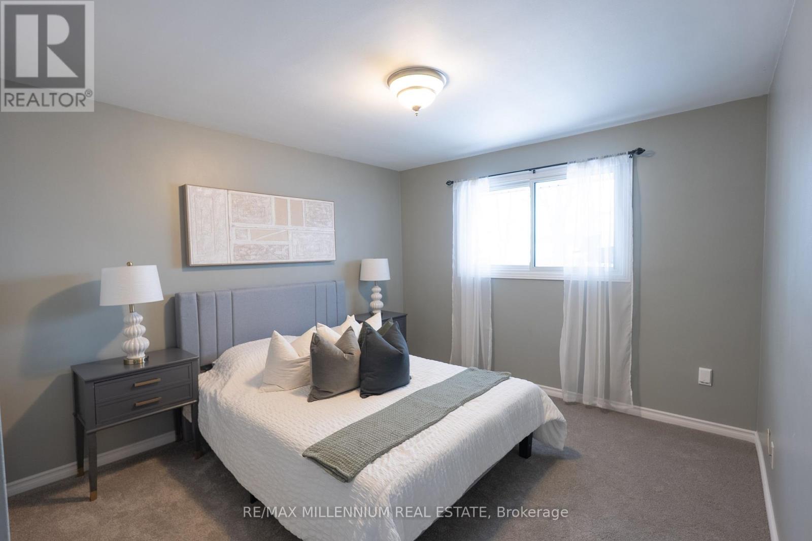 50 Stevens Crescent, Halton Hills, Ontario  L7G 1B6 - Photo 5 - W12793322