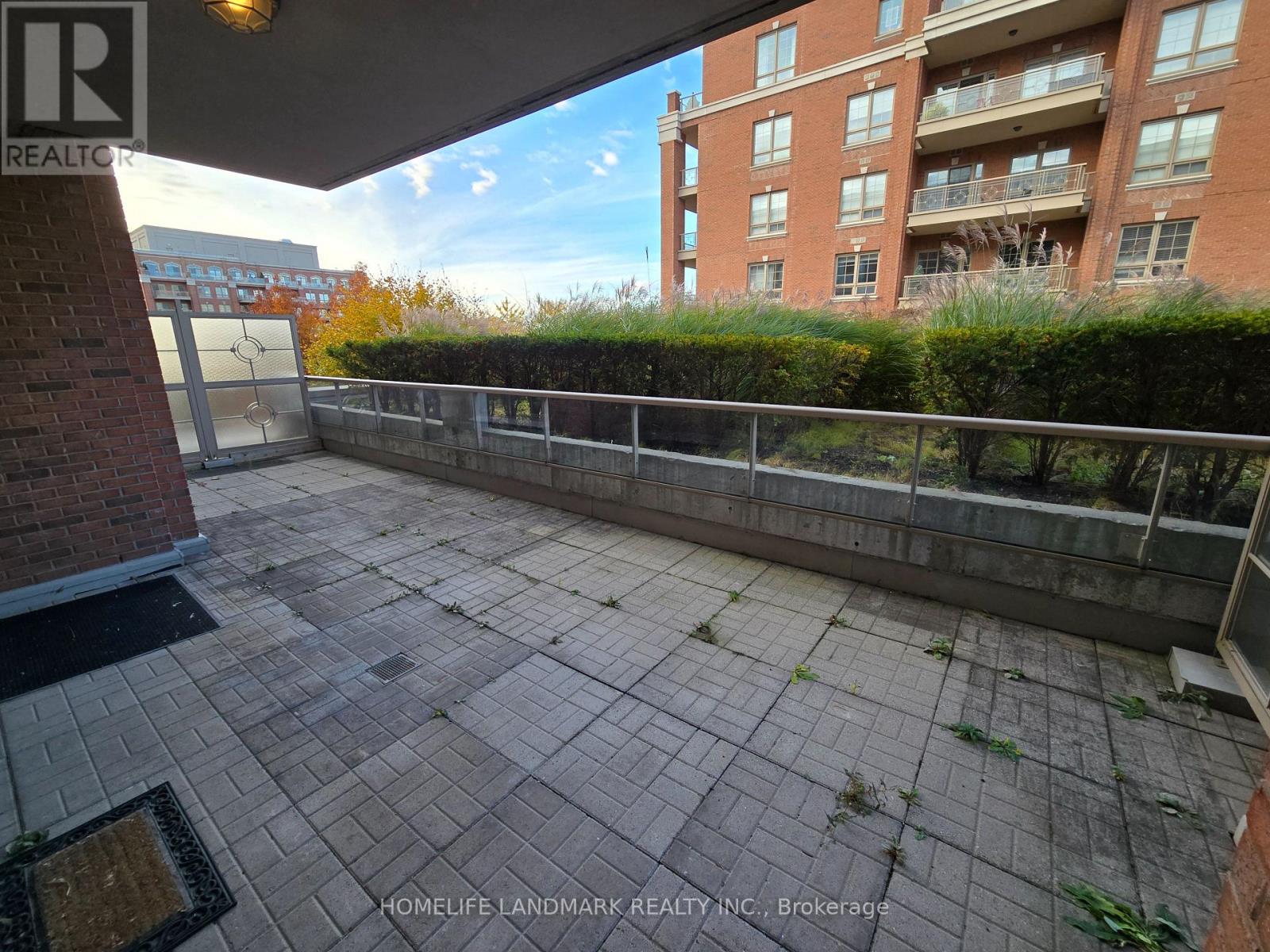 #413 - 21 Burkebrook Place, Toronto, Ontario  M4G 0A2 - Photo 14 - C12794650