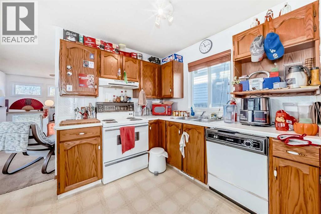 142 Hunterhorn Drive Ne, Calgary, Alberta  T3P 0B1 - Photo 7 - A2280035