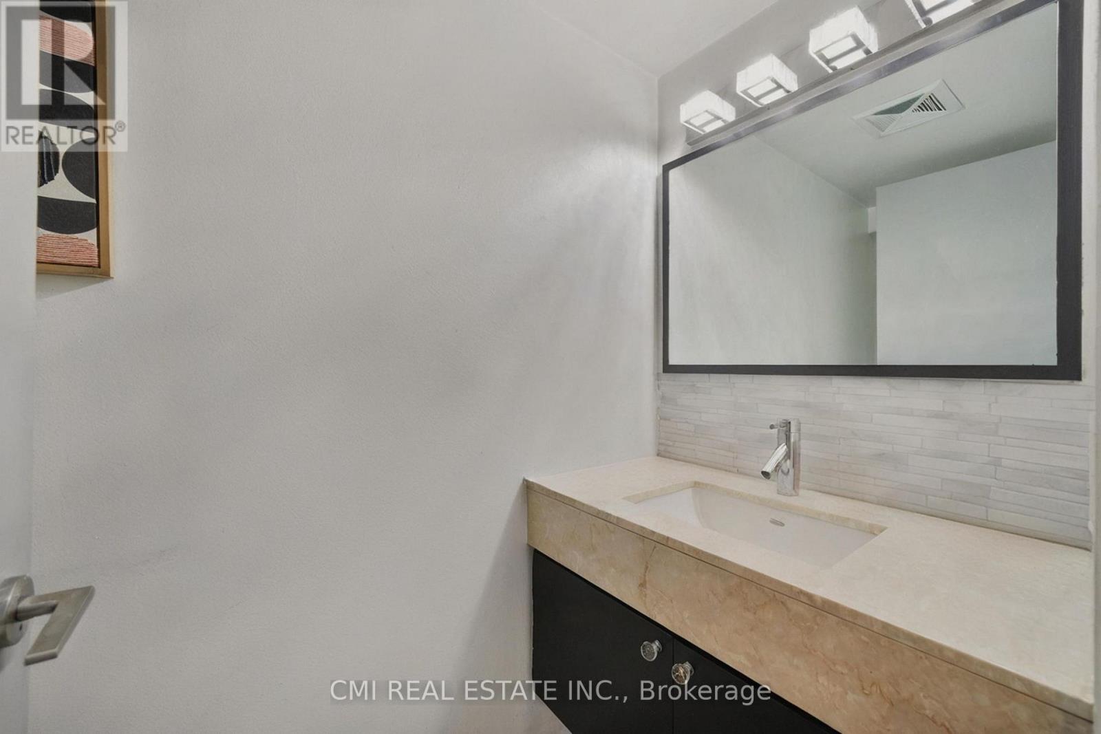 Lph30 - 21 Nelson Street, Toronto, Ontario  M5V 3H9 - Photo 18 - C12794746