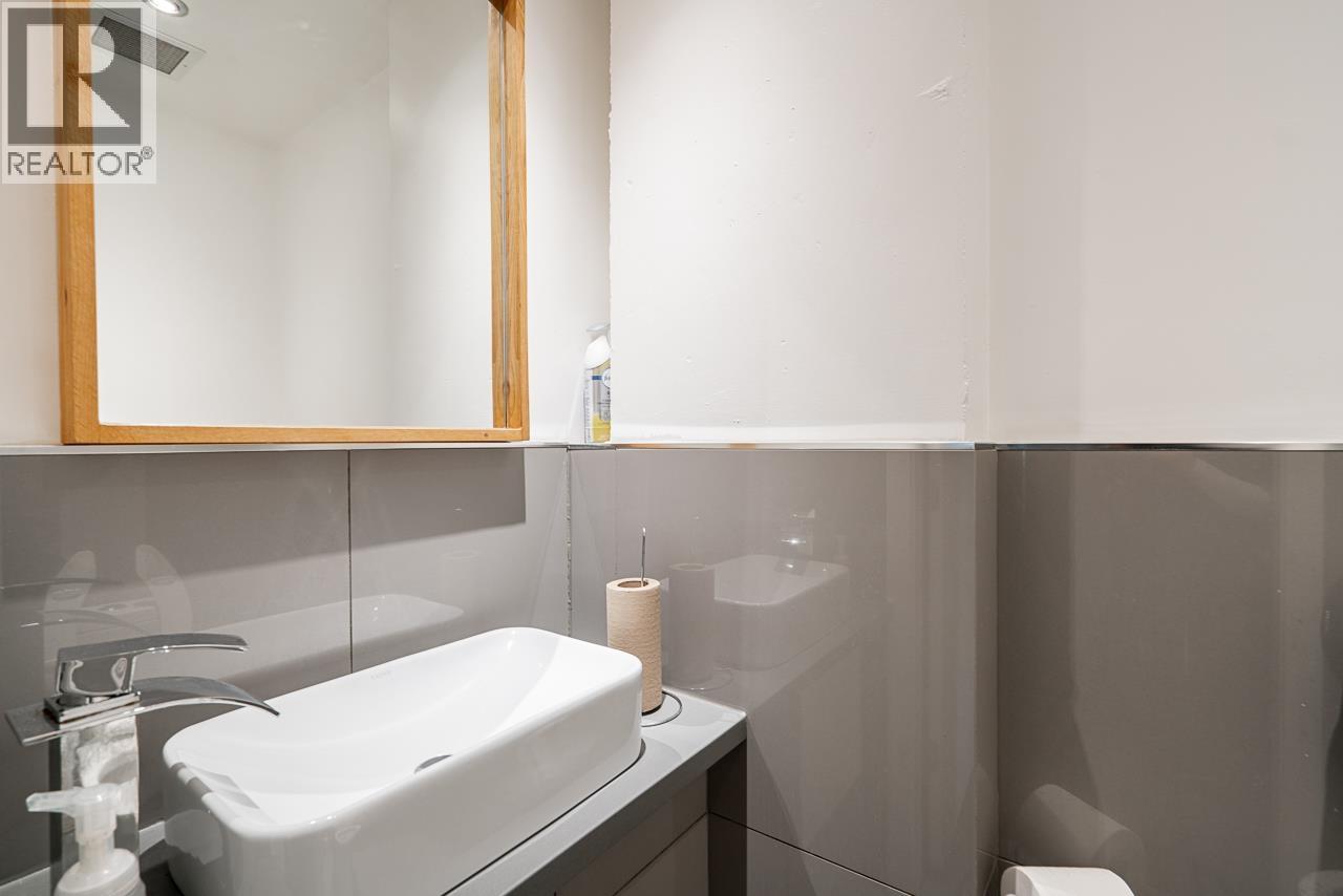 228 Lonsdale Avenue, North Vancouver, British Columbia  V7M 2G1 - Photo 18 - C8075888