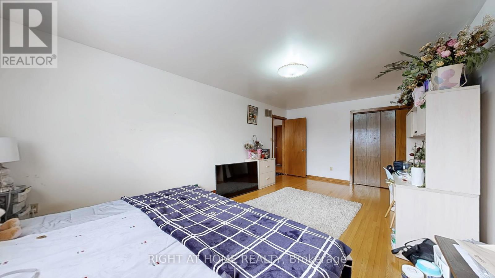 94 Madawaska Avenue, Toronto, Ontario  M2M 2R4 - Photo 24 - C12794804