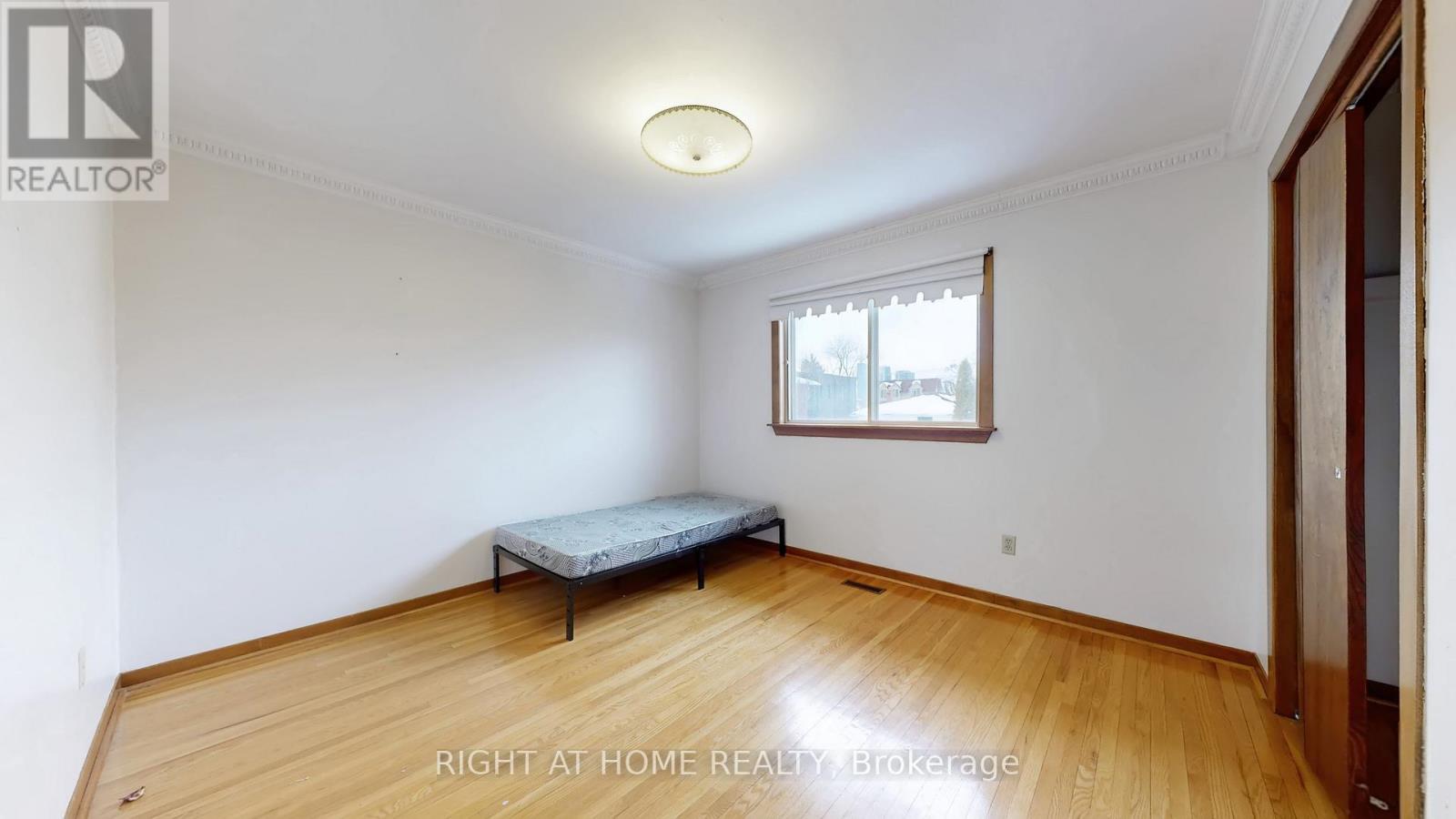 94 Madawaska Avenue, Toronto, Ontario  M2M 2R4 - Photo 25 - C12794804