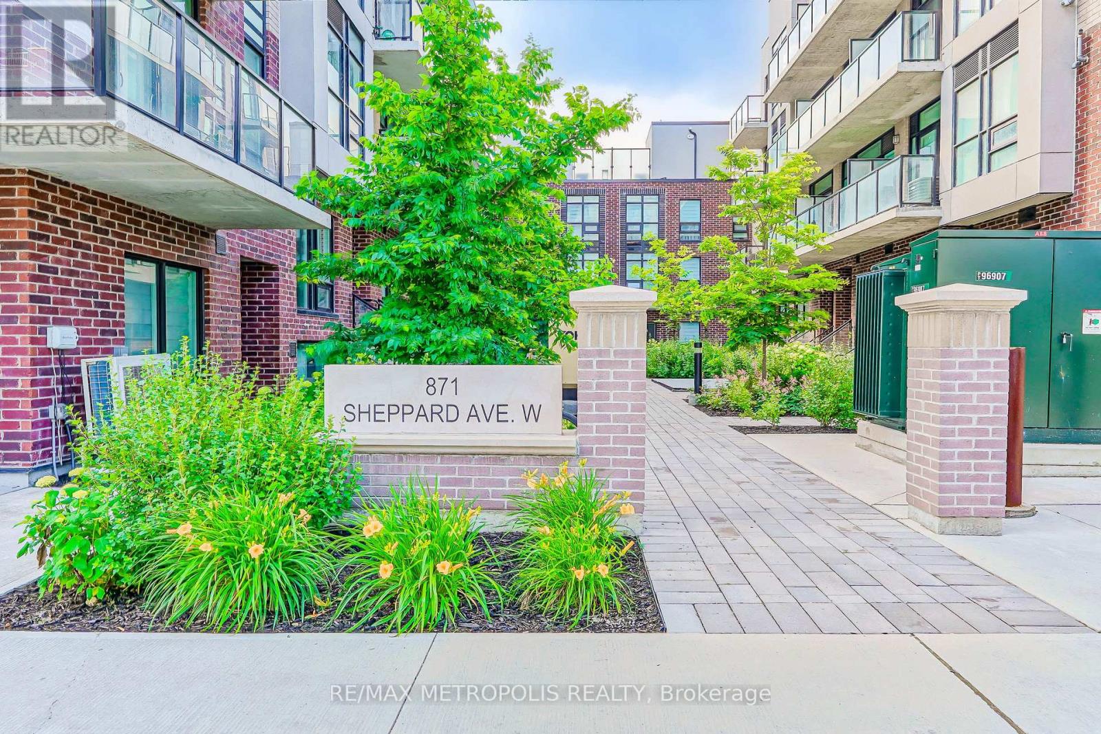 29 - 871 Sheppard Avenue W, Toronto, Ontario  M3H 0E8 - Photo 6 - C12794806