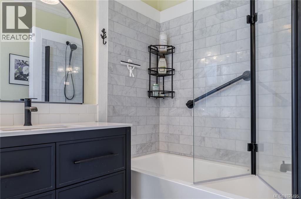 377 Milton St, Nanaimo, British Columbia  V9R 2K8 - Photo 11 - 1026195