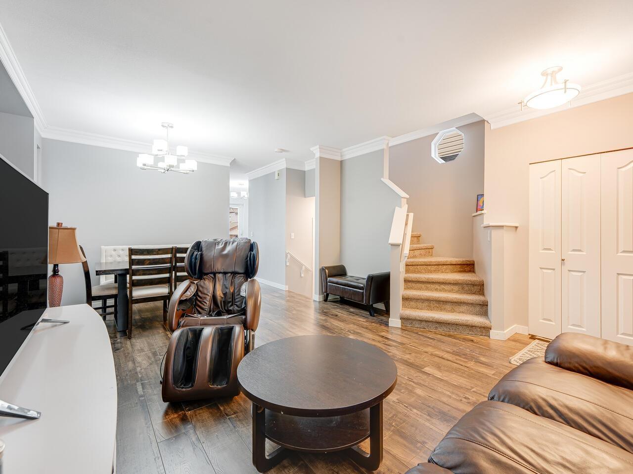 18529 67a Avenue, Surrey, British Columbia  V3S 9B5 - Photo 5 - R3090482