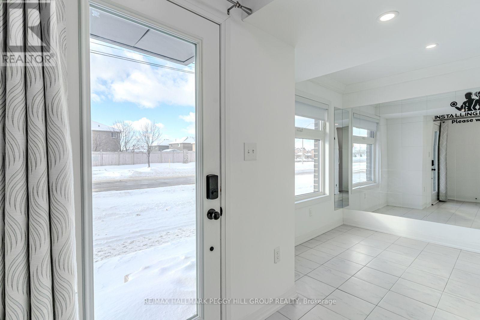 99 Fairlane Avenue, Barrie, Ontario  L9J 0M5 - Photo 11 - S12794698