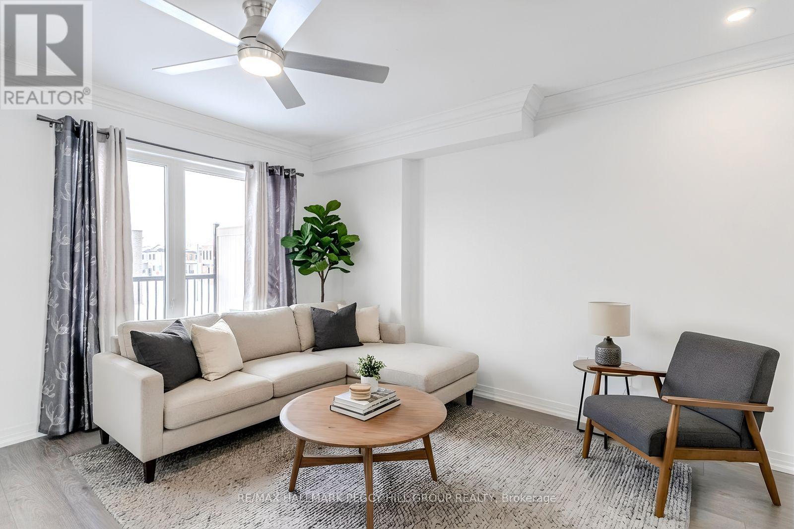 99 Fairlane Avenue, Barrie, Ontario  L9J 0M5 - Photo 2 - S12794698