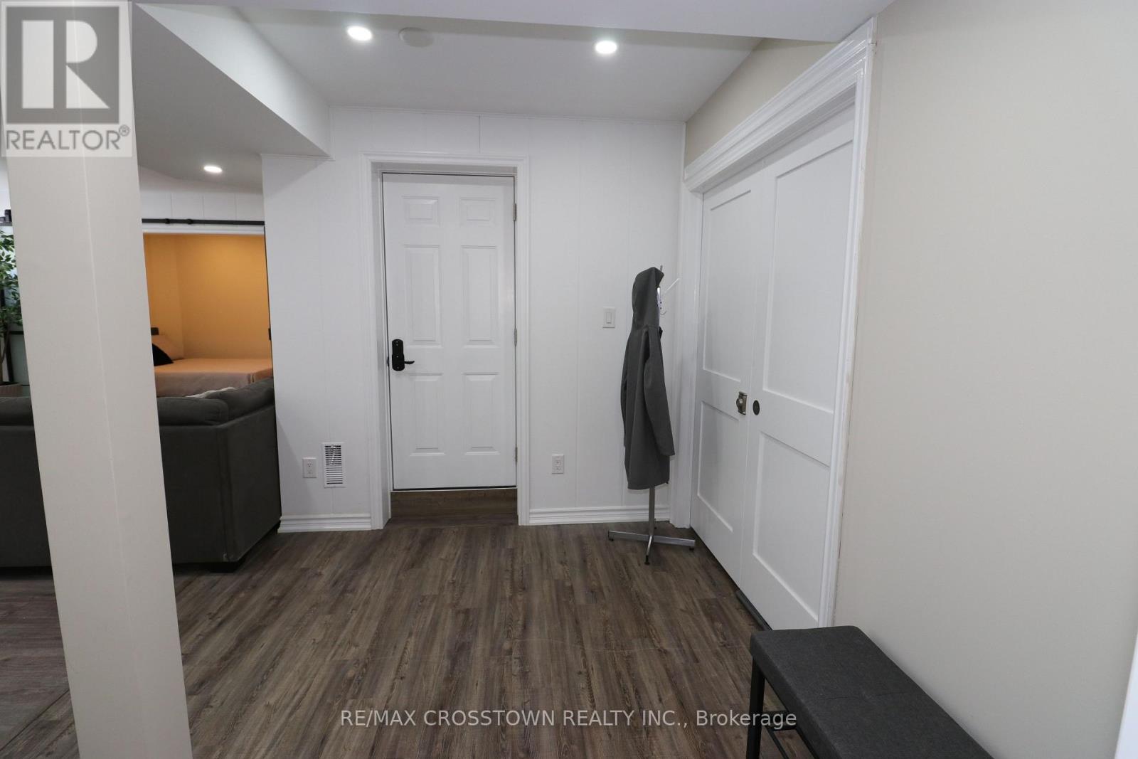 Bsmnt - 53 Counsellor Terrace, Barrie, Ontario  L4M 7G9 - Photo 2 - S12794822