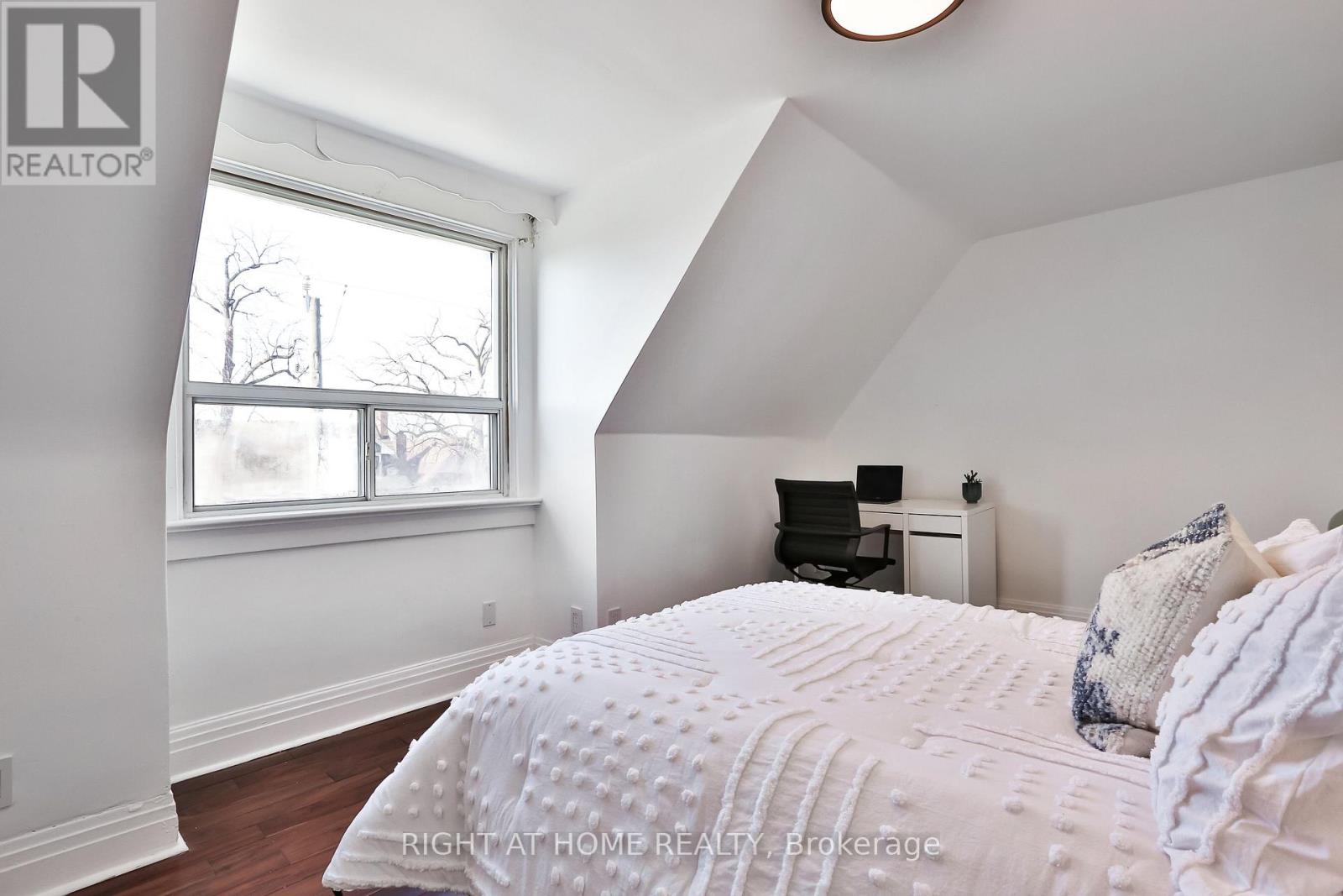 1365 Lansdowne Avenue, Toronto, Ontario  M6H 3Z9 - Photo 17 - W12794630