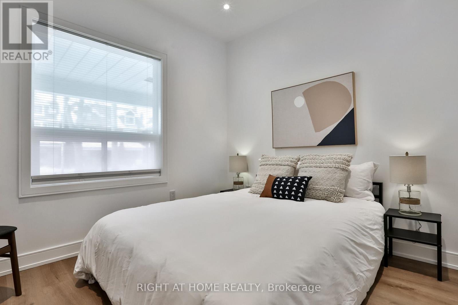 1365 Lansdowne Avenue, Toronto, Ontario  M6H 3Z9 - Photo 34 - W12794630