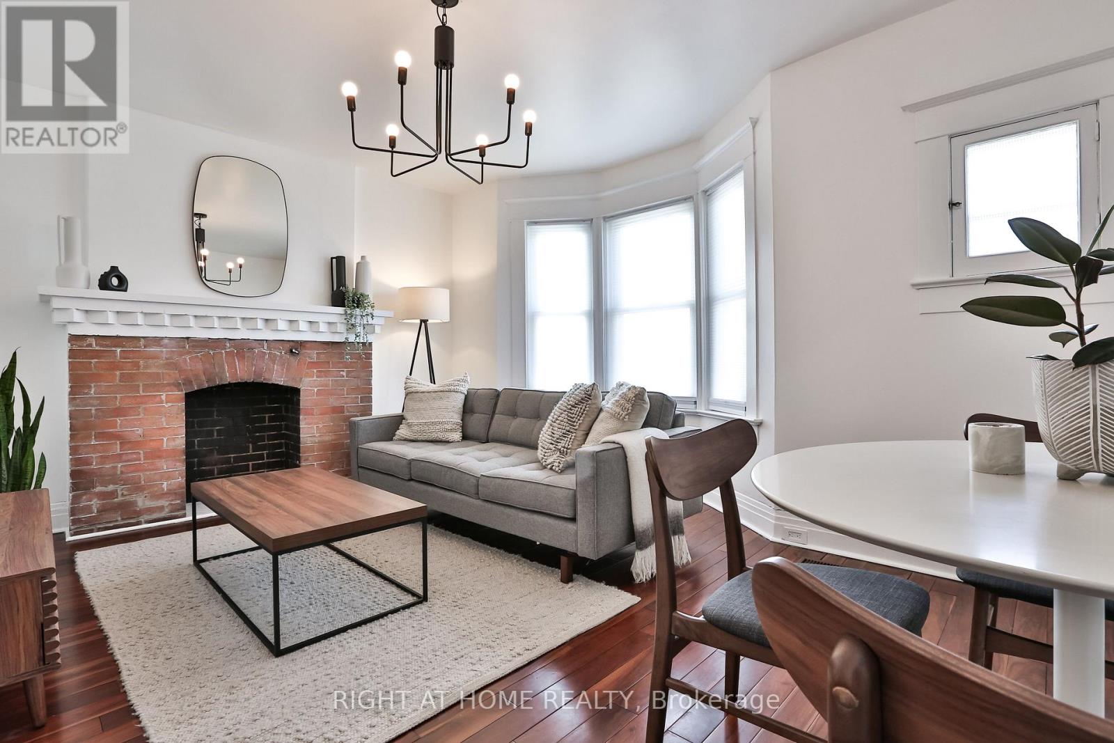 1365 Lansdowne Avenue, Toronto, Ontario  M6H 3Z9 - Photo 9 - W12794630