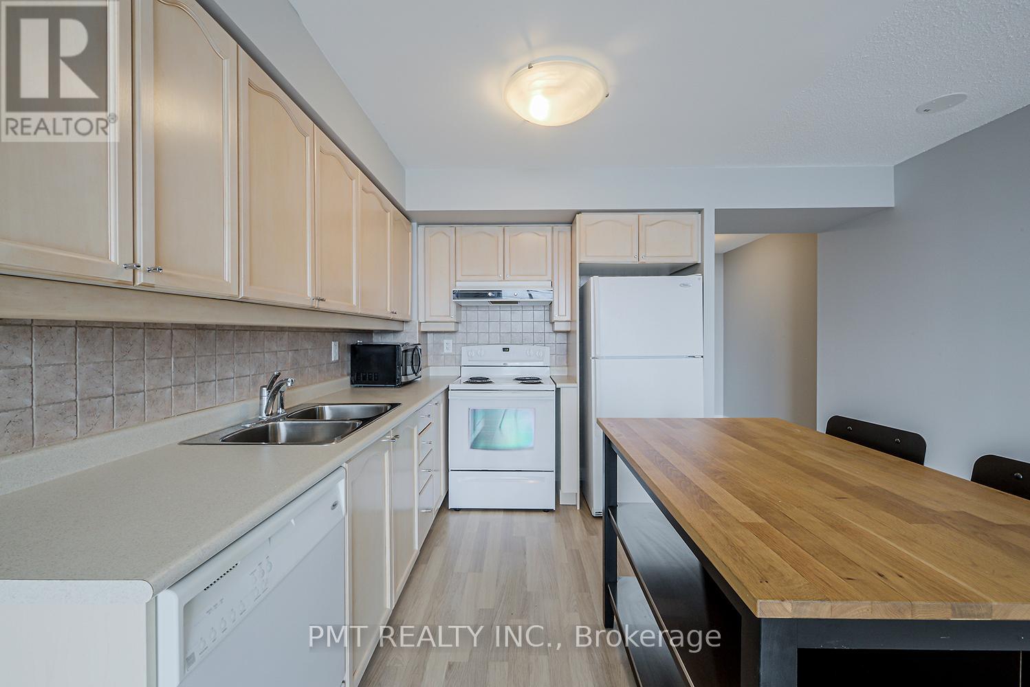 1910 - 710 Humberwood Boulevard, Toronto, Ontario  M9W 7J5 - Photo 7 - W12794670