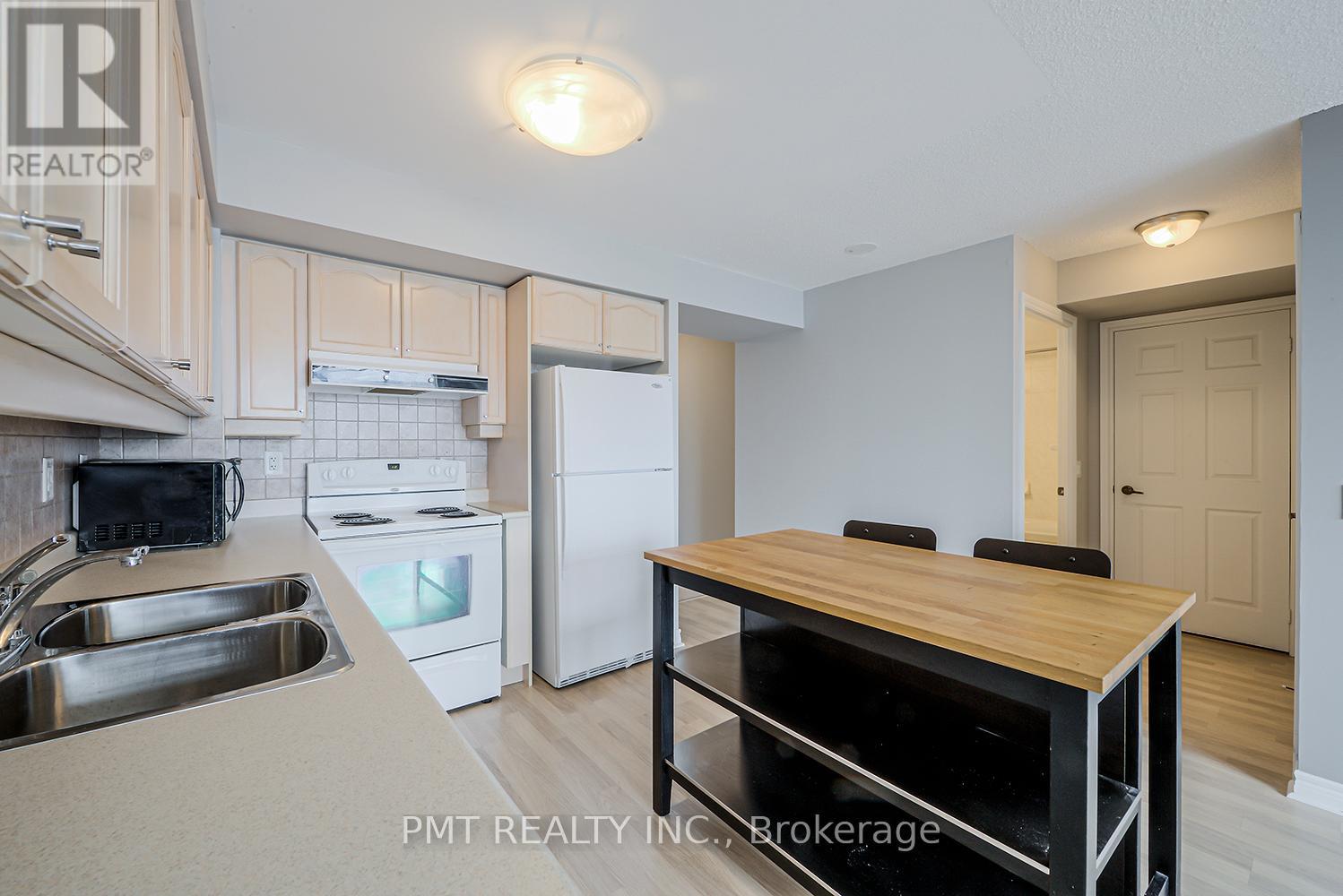 1910 - 710 Humberwood Boulevard, Toronto, Ontario  M9W 7J5 - Photo 8 - W12794670