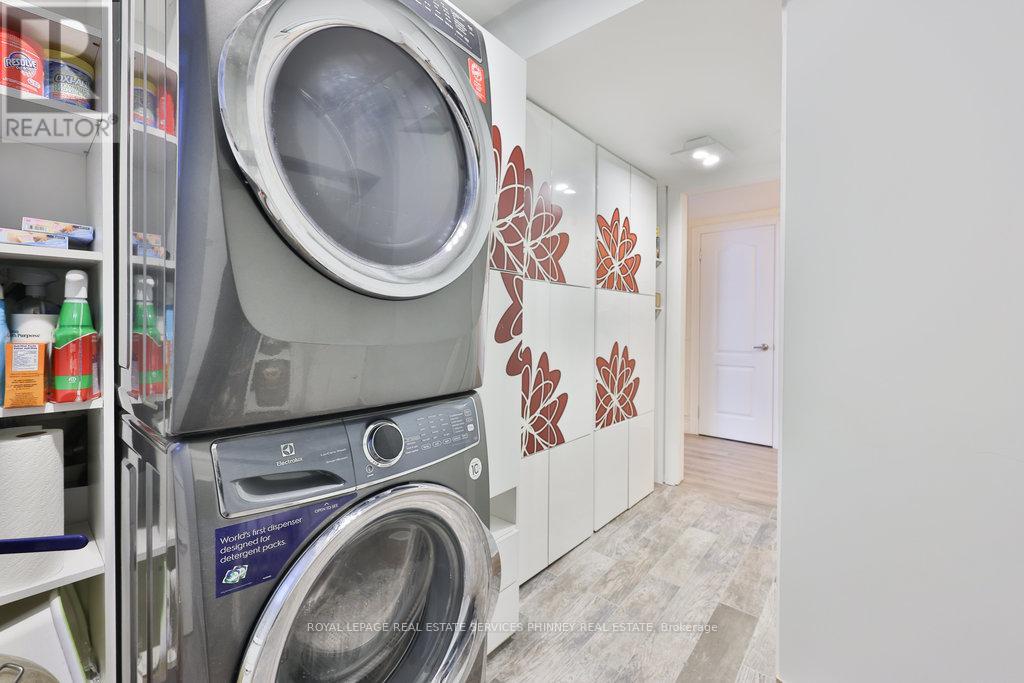 880 6th Street, Mississauga, Ontario  L5E 1N6 - Photo 39 - W12794682