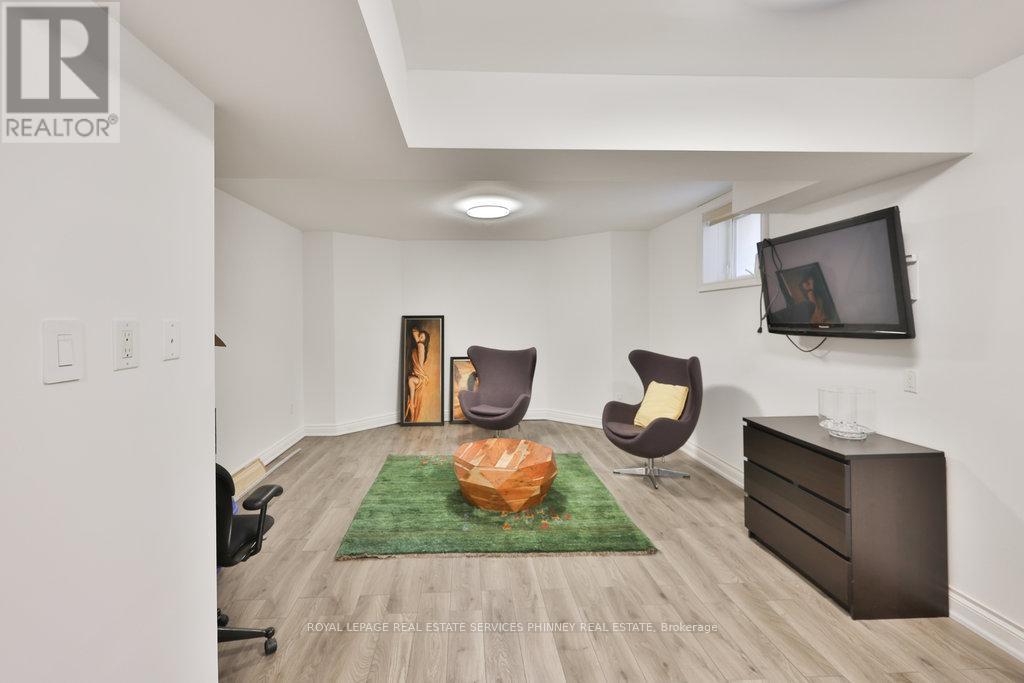 880 6th Street, Mississauga, Ontario  L5E 1N6 - Photo 40 - W12794682