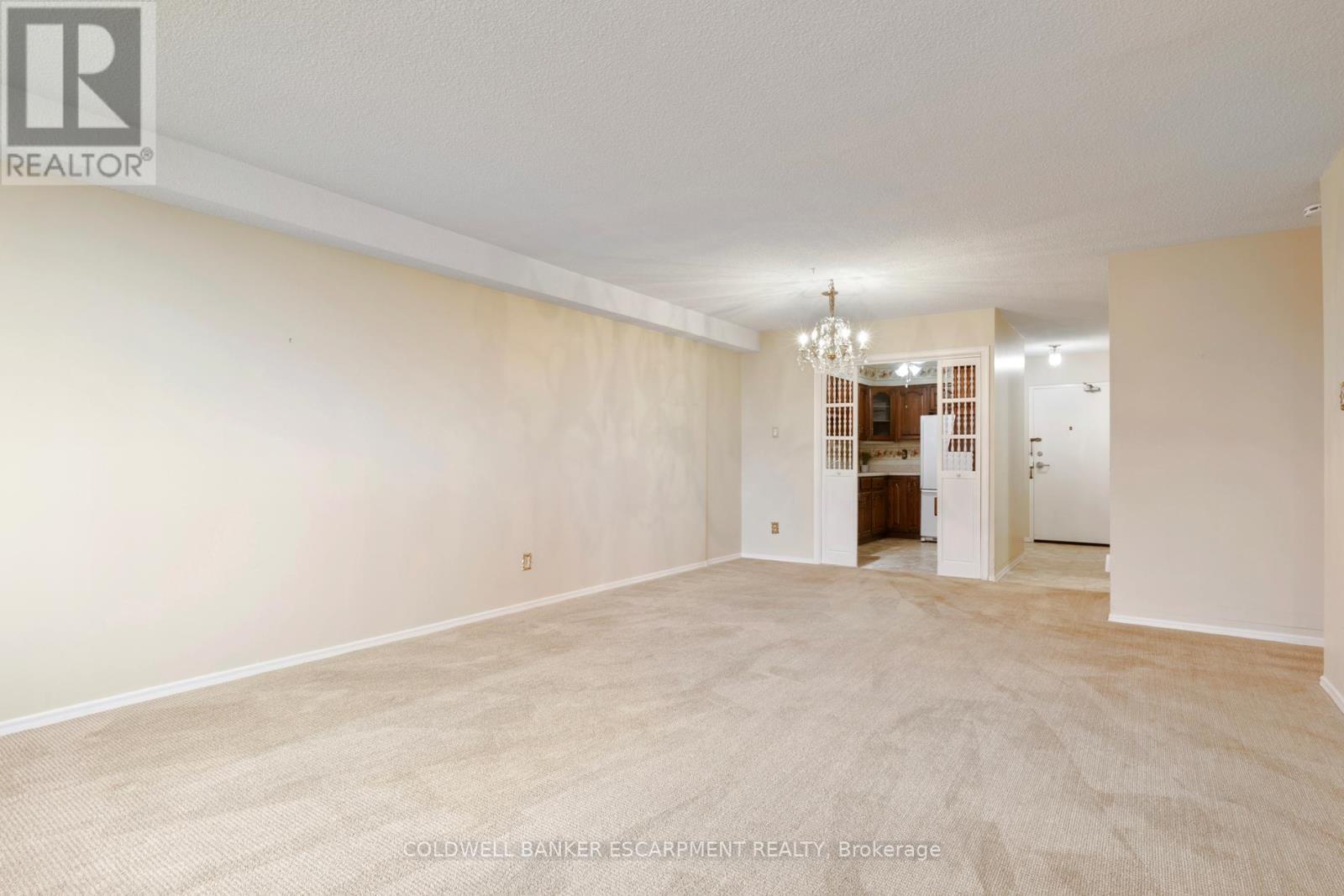 1005 - 81 Millside Drive, Milton, Ontario  L9T 3X4 - Photo 10 - W12794700