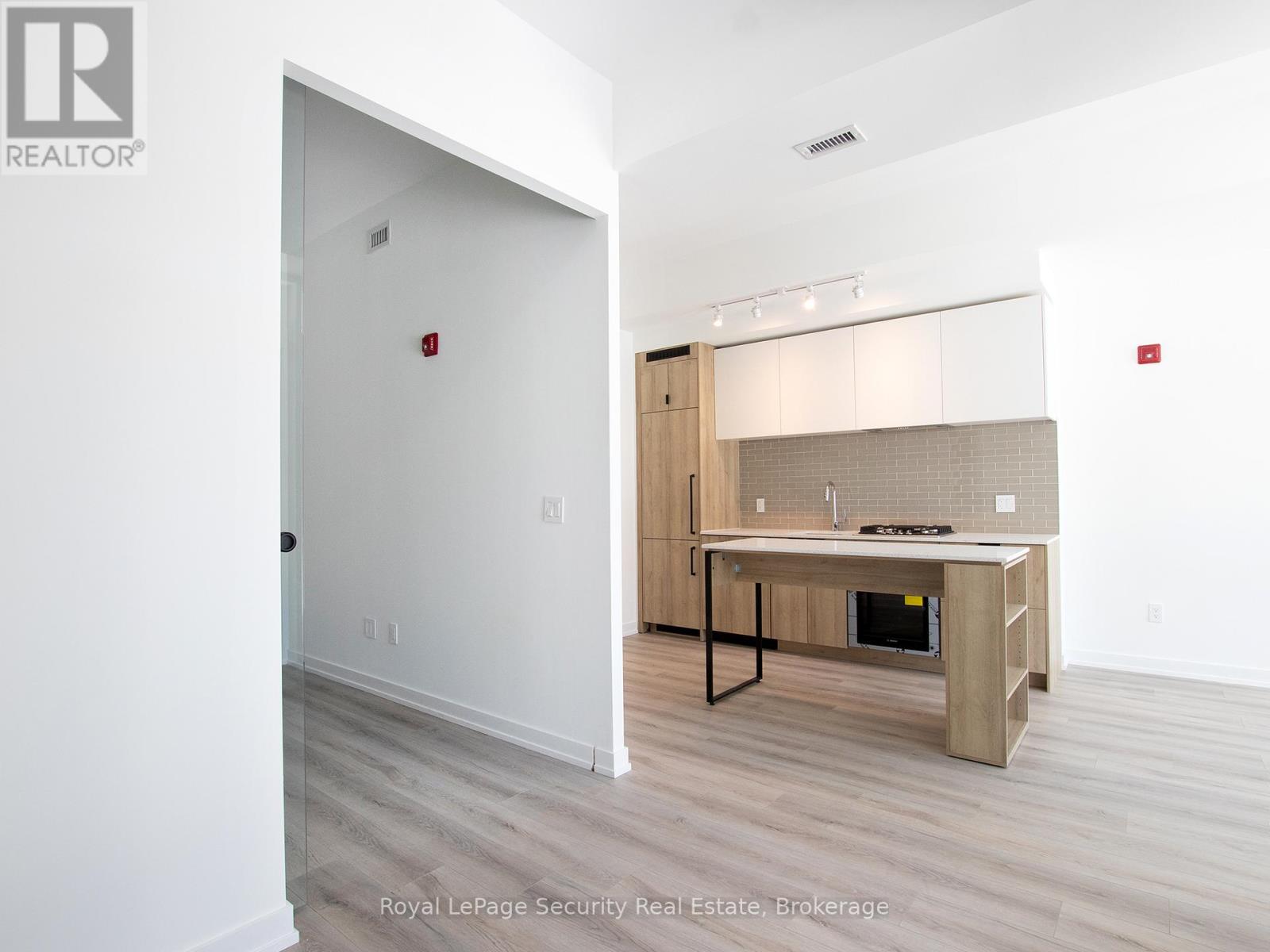 104 - 722 Marlee Avenue, Toronto, Ontario  M6B 3J7 - Photo 6 - W12794754