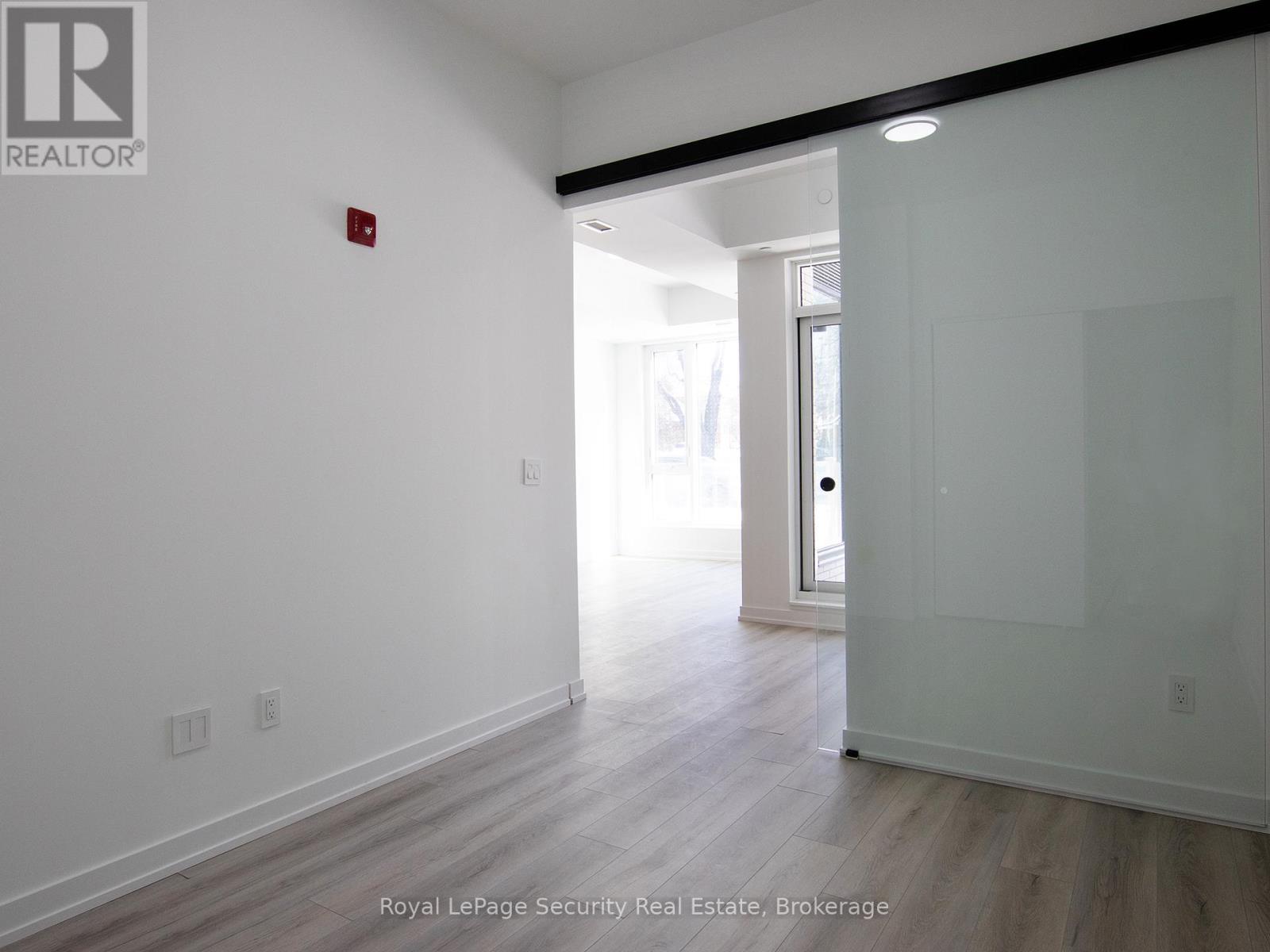 104 - 722 Marlee Avenue, Toronto, Ontario  M6B 3J7 - Photo 8 - W12794754