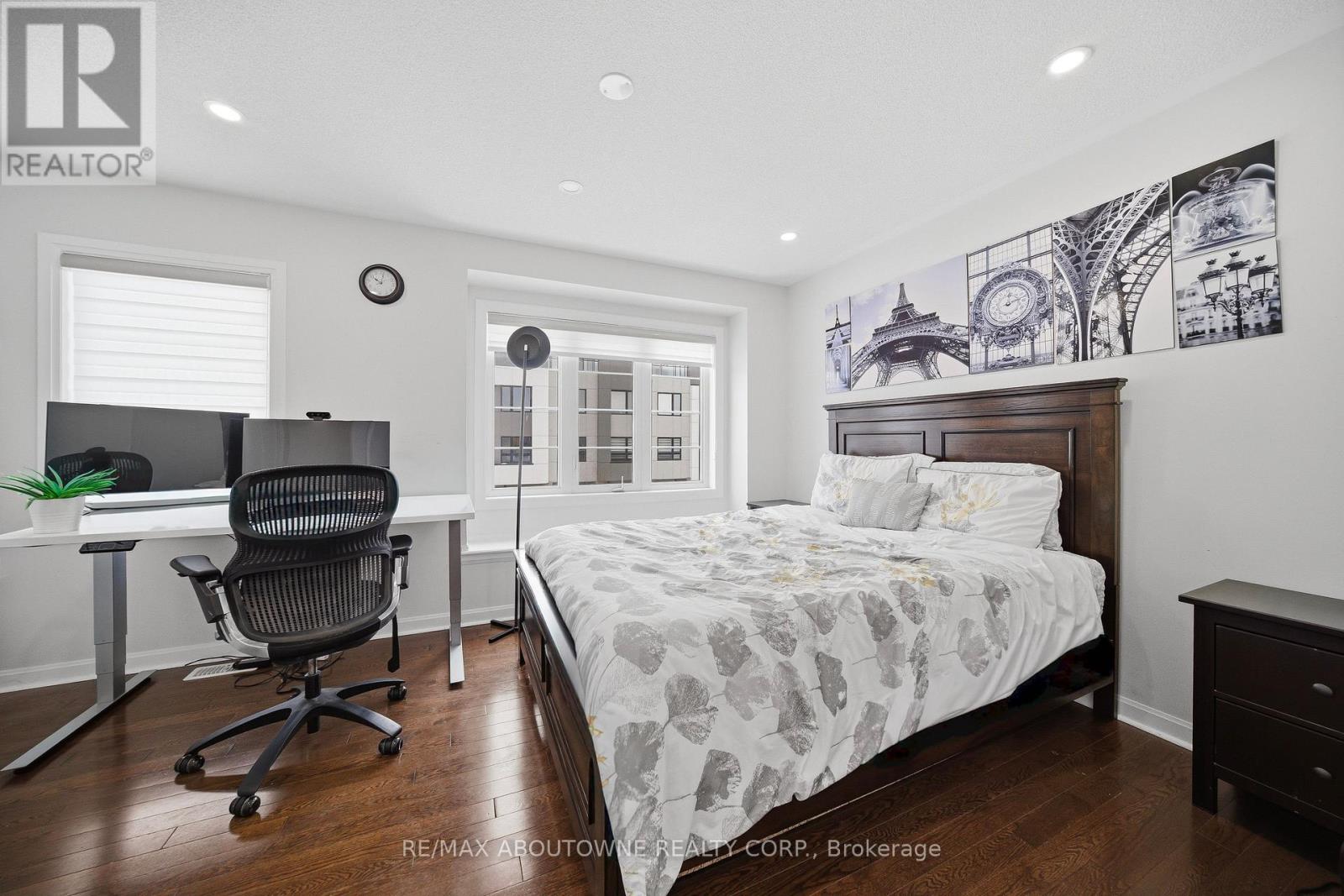 Upper - 275 Ironside Drive, Oakville, Ontario  L6M 1R1 - Photo 28 - W12794756