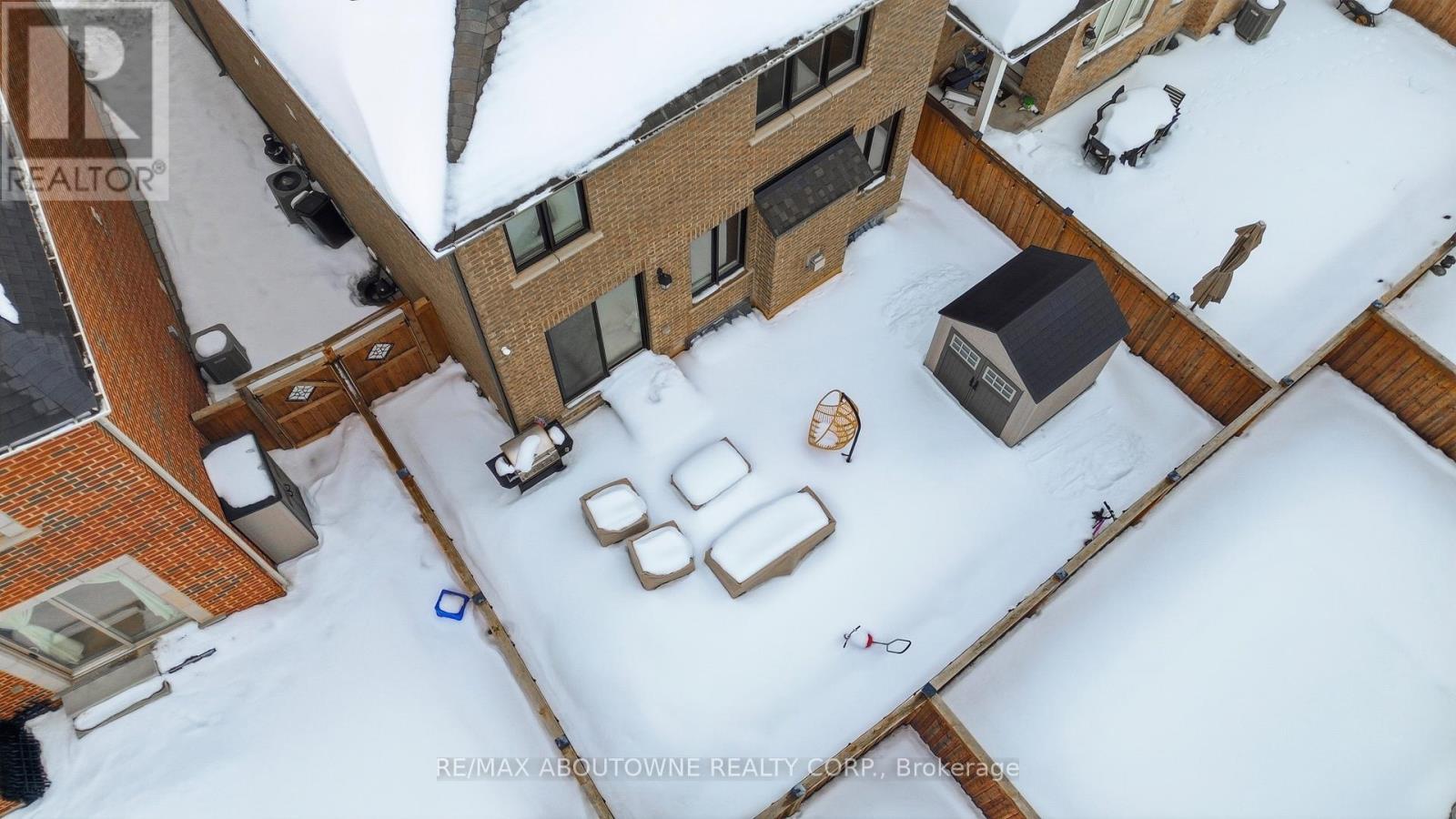 Upper - 275 Ironside Drive, Oakville, Ontario  L6M 1R1 - Photo 39 - W12794756