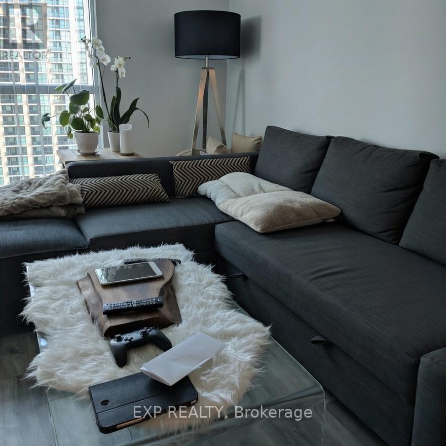 1711 - 205 SHERWAY GARDENS ROAD, Toronto, Ontario