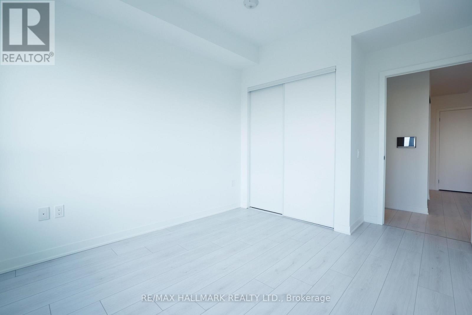 328 - 395 Dundas Street, Oakville, Ontario  L6M 5R8 - Photo 7 - W12794770