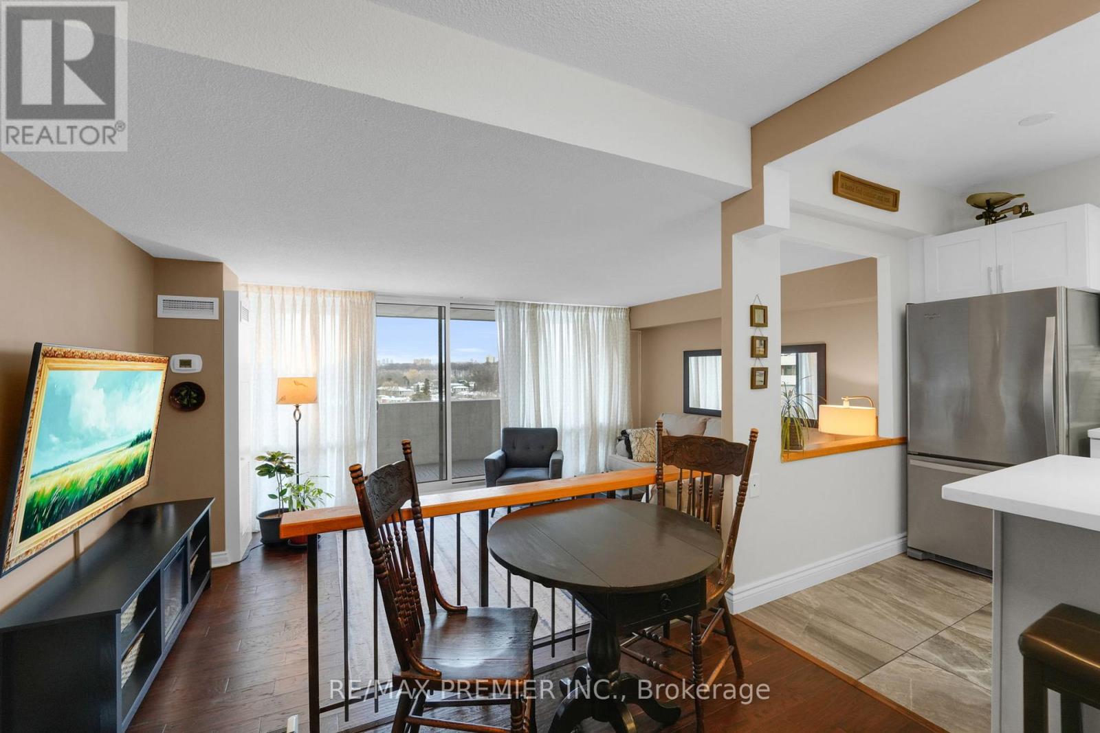 904 - 250 Scarlett Road, Toronto, Ontario  M6N 4X5 - Photo 14 - W12794842