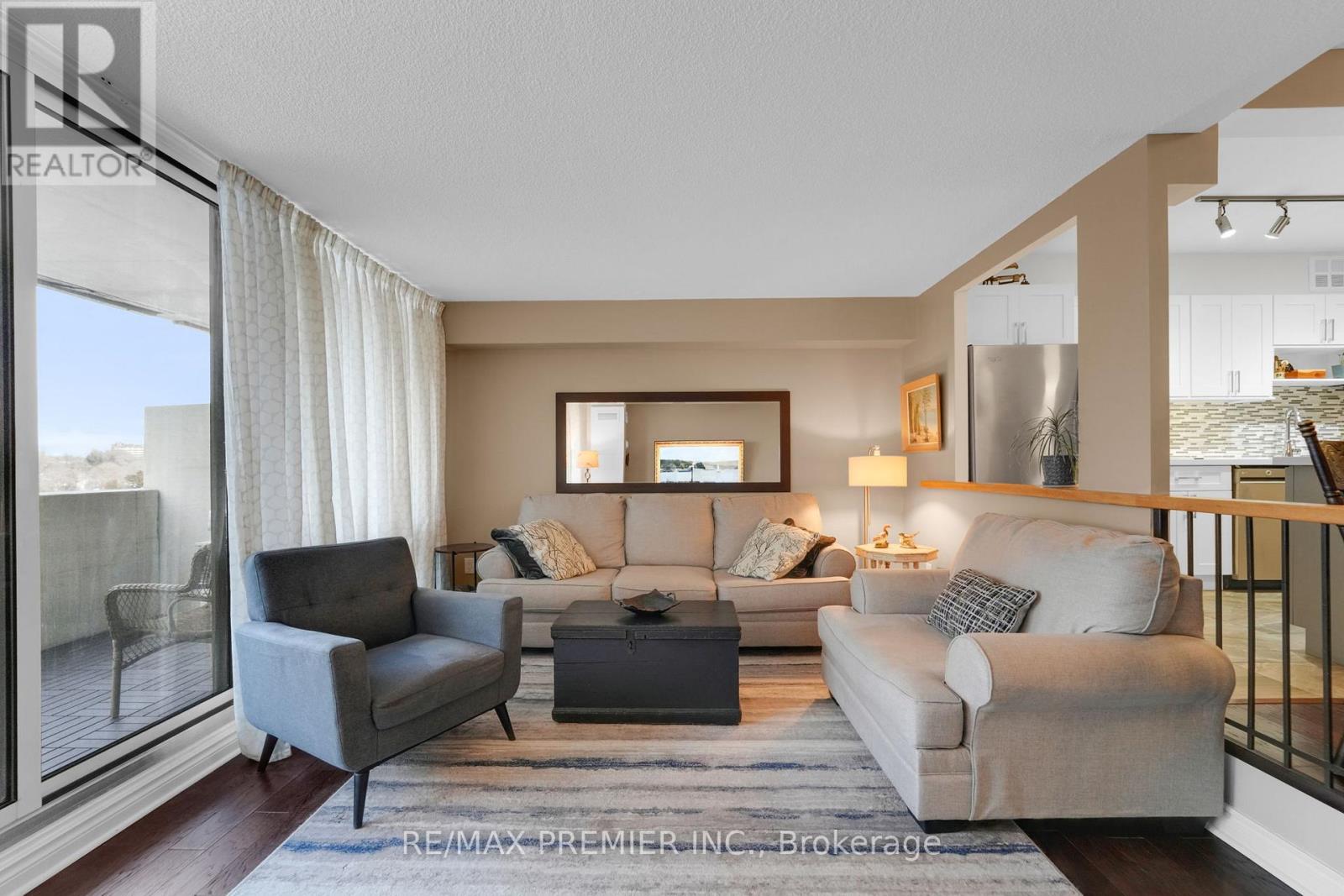 904 - 250 Scarlett Road, Toronto, Ontario  M6N 4X5 - Photo 16 - W12794842