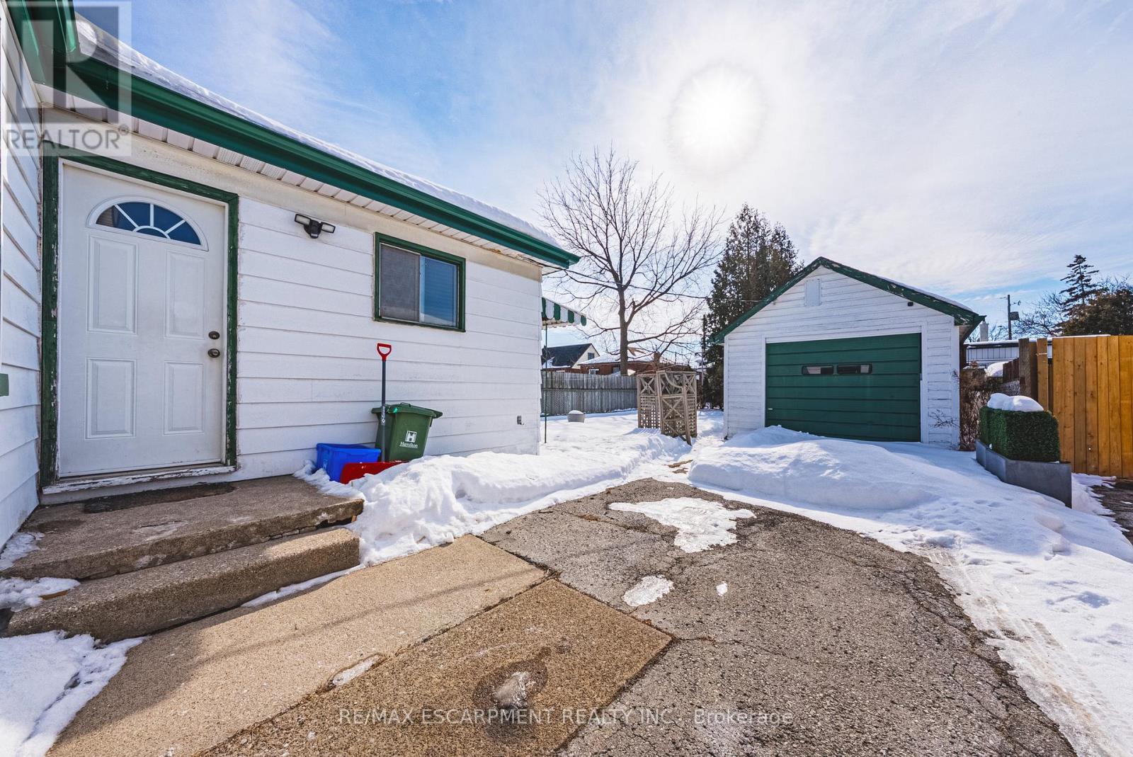 28 Munn Street, Hamilton (Raleigh), Ontario  L8V 1J9 - Photo 19 - X12794774