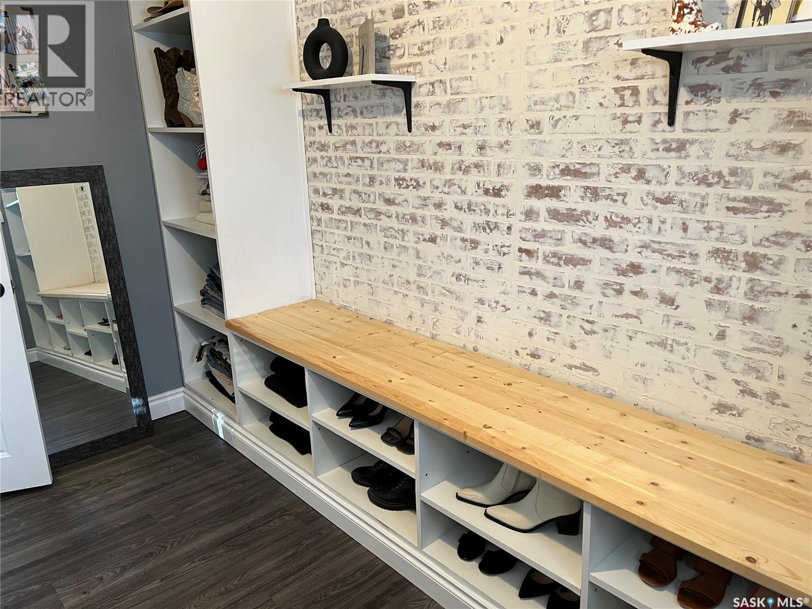 207 Dominion Road, Assiniboia, Saskatchewan  S0H 0B0 - Photo 25 - SK028694