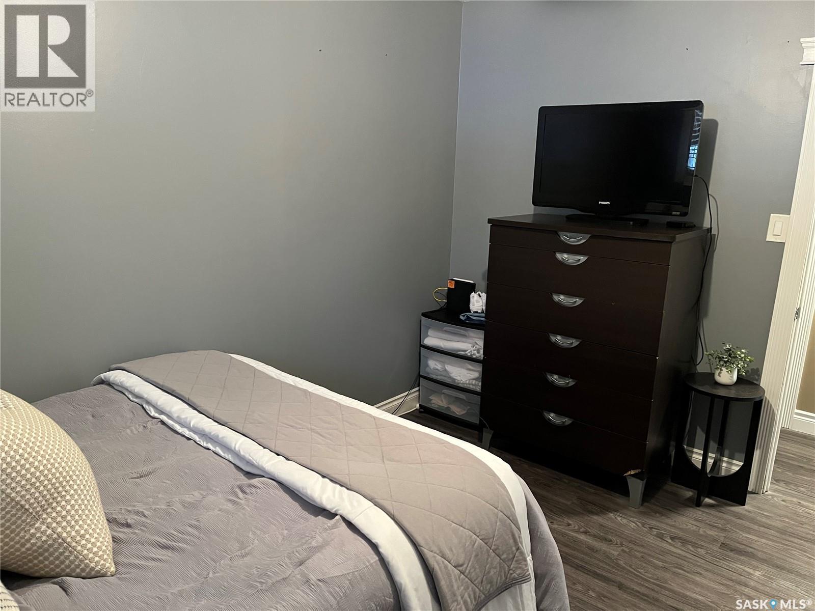 207 Dominion Road, Assiniboia, Saskatchewan  S0H 0B0 - Photo 27 - SK028694