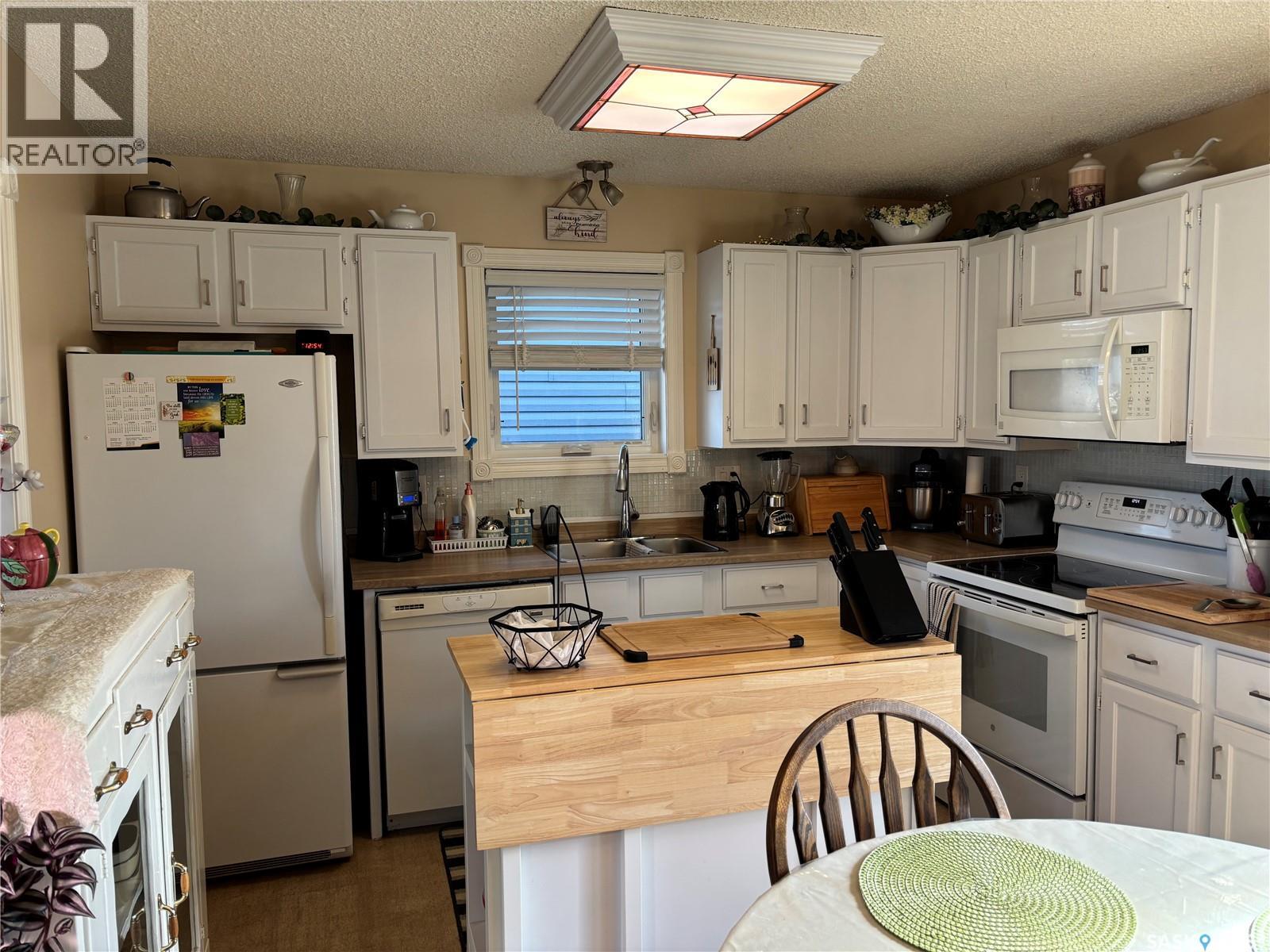 1159 Hochelaga Street W, Moose Jaw, Saskatchewan  S6H 2J3 - Photo 11 - SK028698