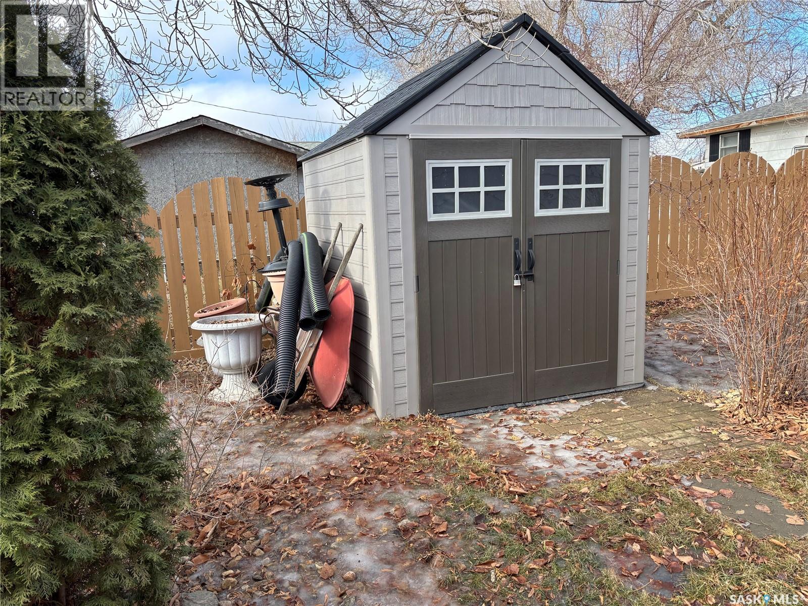 1159 Hochelaga Street W, Moose Jaw, Saskatchewan  S6H 2J3 - Photo 40 - SK028698