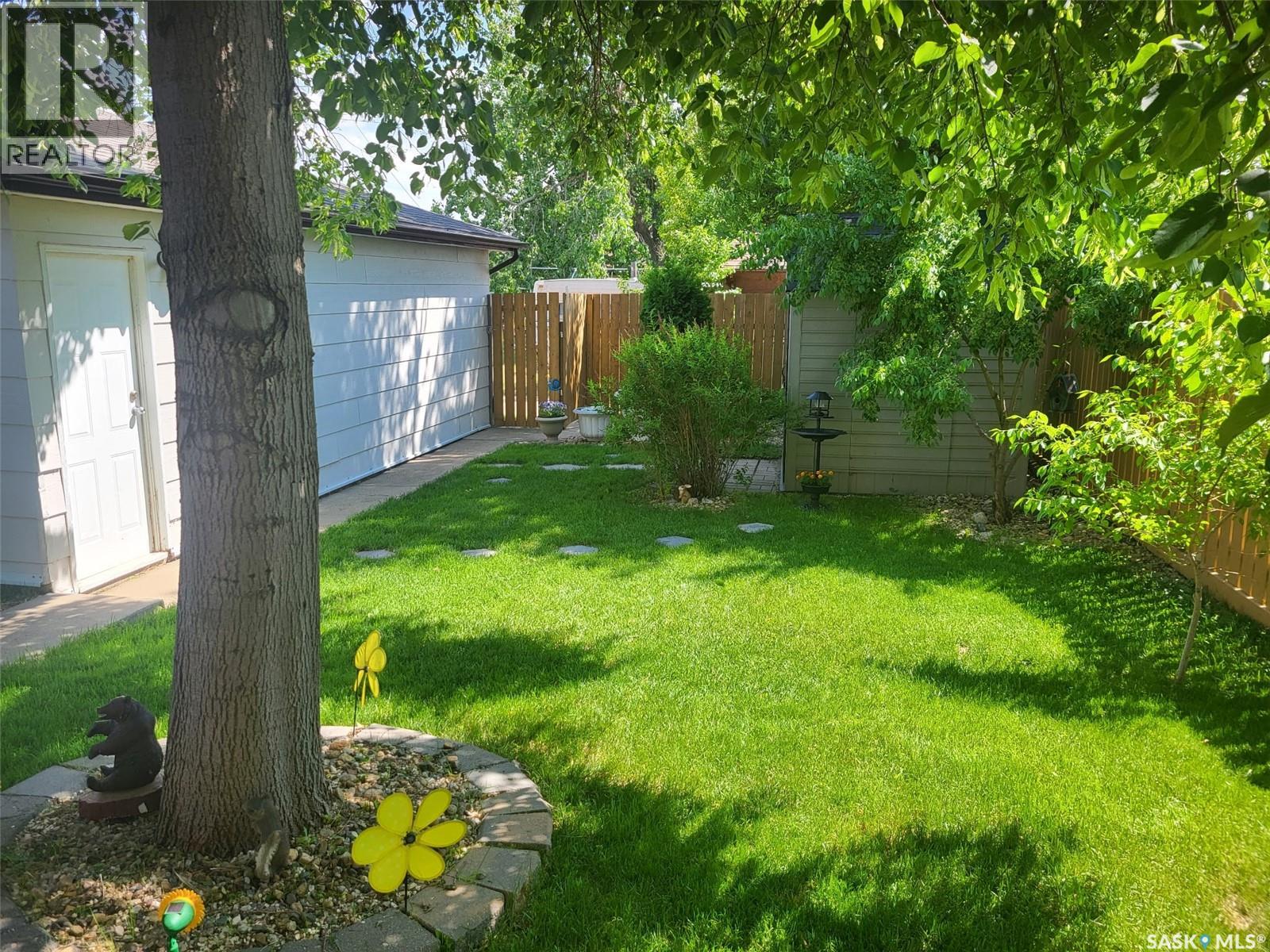 1159 Hochelaga Street W, Moose Jaw, Saskatchewan  S6H 2J3 - Photo 46 - SK028698