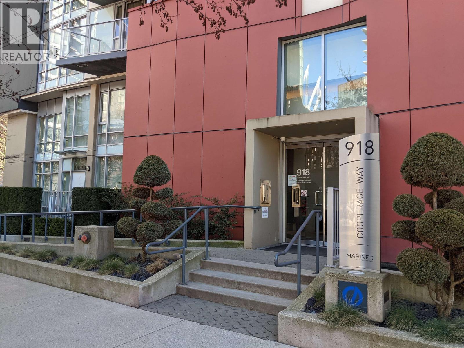 2305 918 Cooperage Way, Vancouver, British Columbia  V6B 0A7 - Photo 2 - R3089854