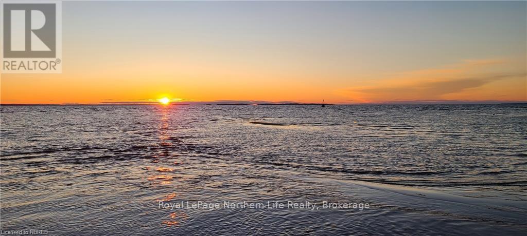 581 Banner Avenue, North Bay, Ontario  P1A 1X7 - Photo 38 - X12793450