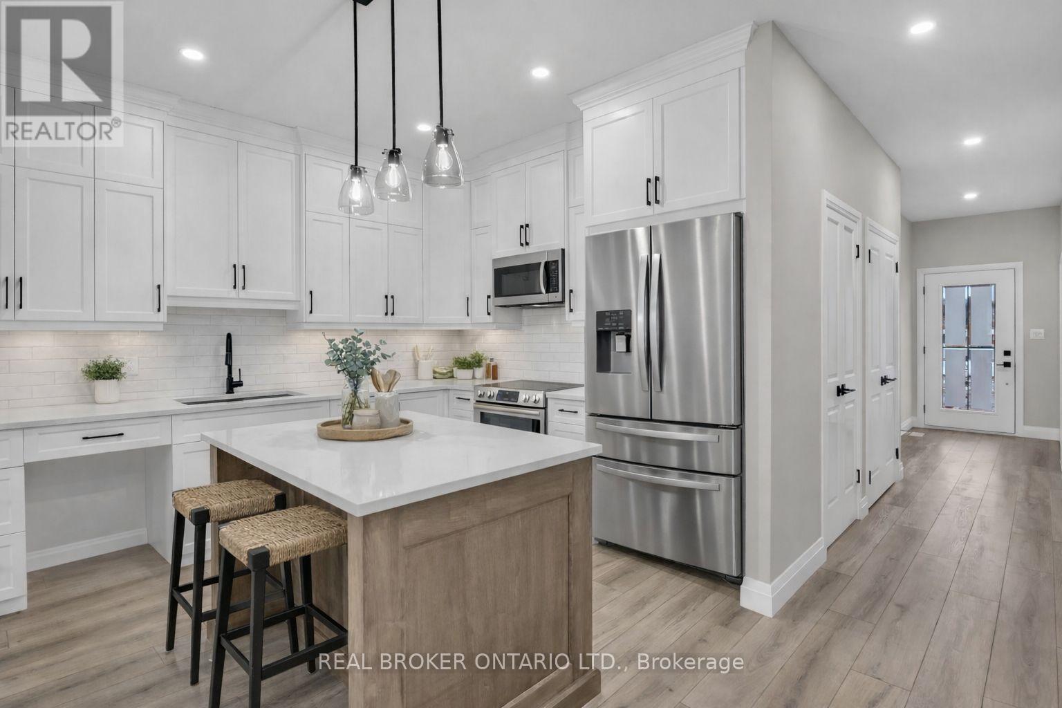 18 - 29 Weymouth Street, Woolwich, Ontario  N3B 0G3 - Photo 4 - X12552098