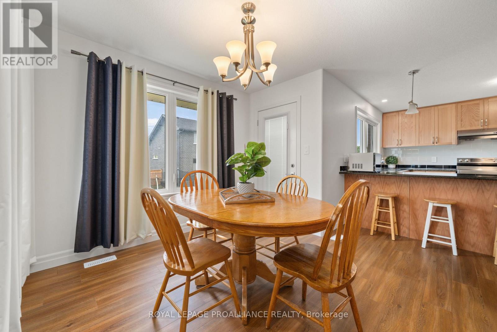 54 Lanark Drive, Belleville (Belleville Ward), Ontario  K8N 0G7 - Photo 18 - X12794966