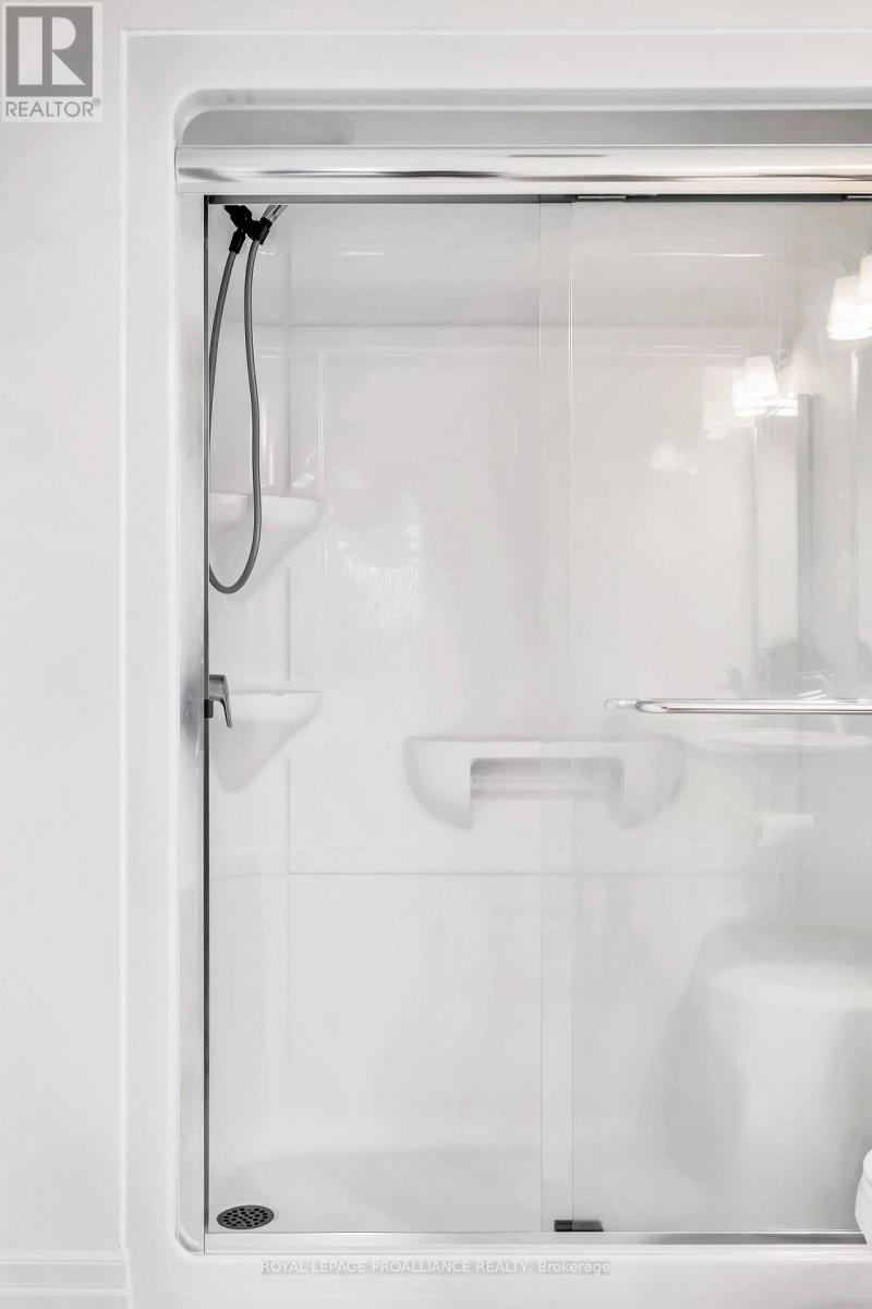 54 Lanark Drive, Belleville (Belleville Ward), Ontario  K8N 0G7 - Photo 27 - X12794966