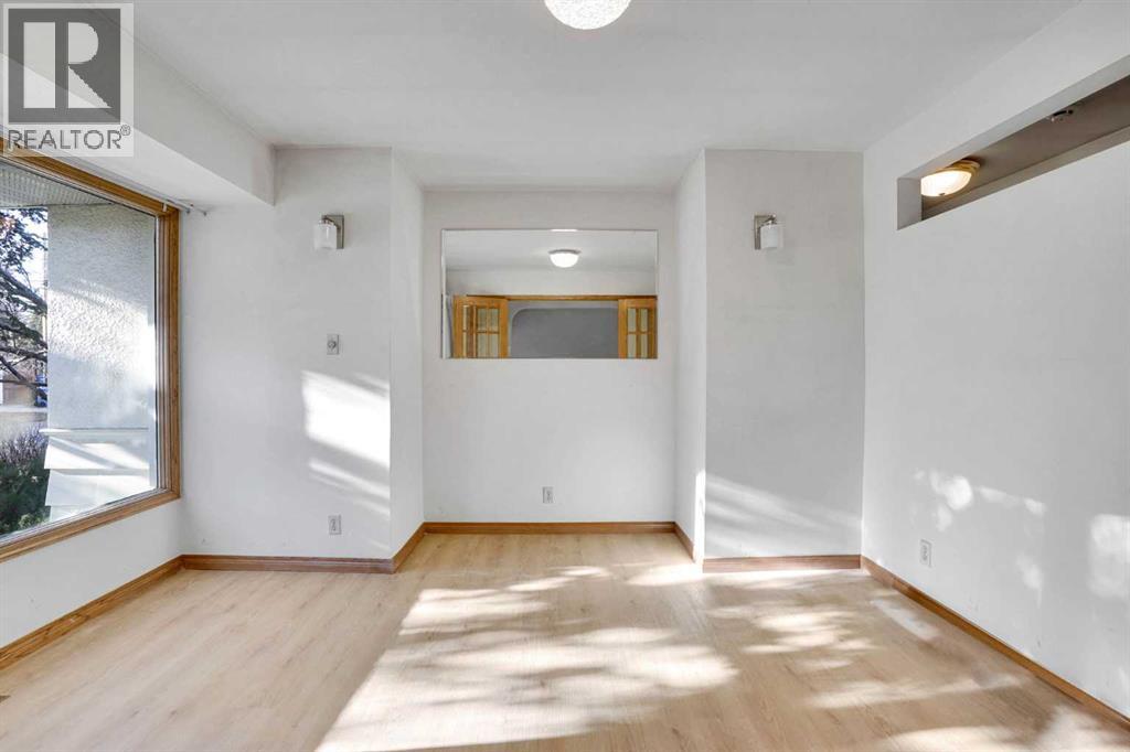 1956 Kelwood Drive Sw, Calgary, Alberta  T3E 3Z3 - Photo 3 - A2275340